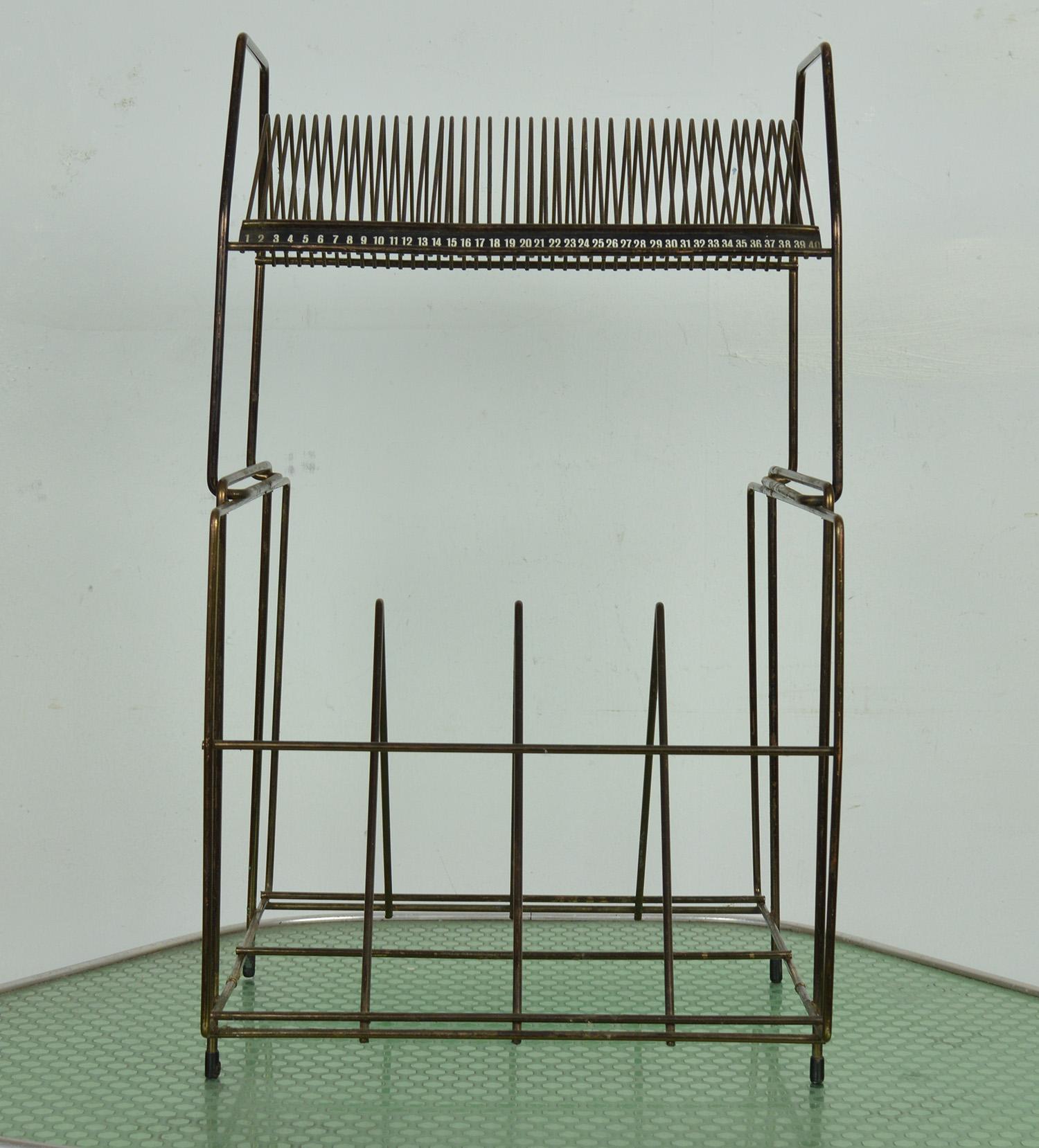 wire vinyl rack