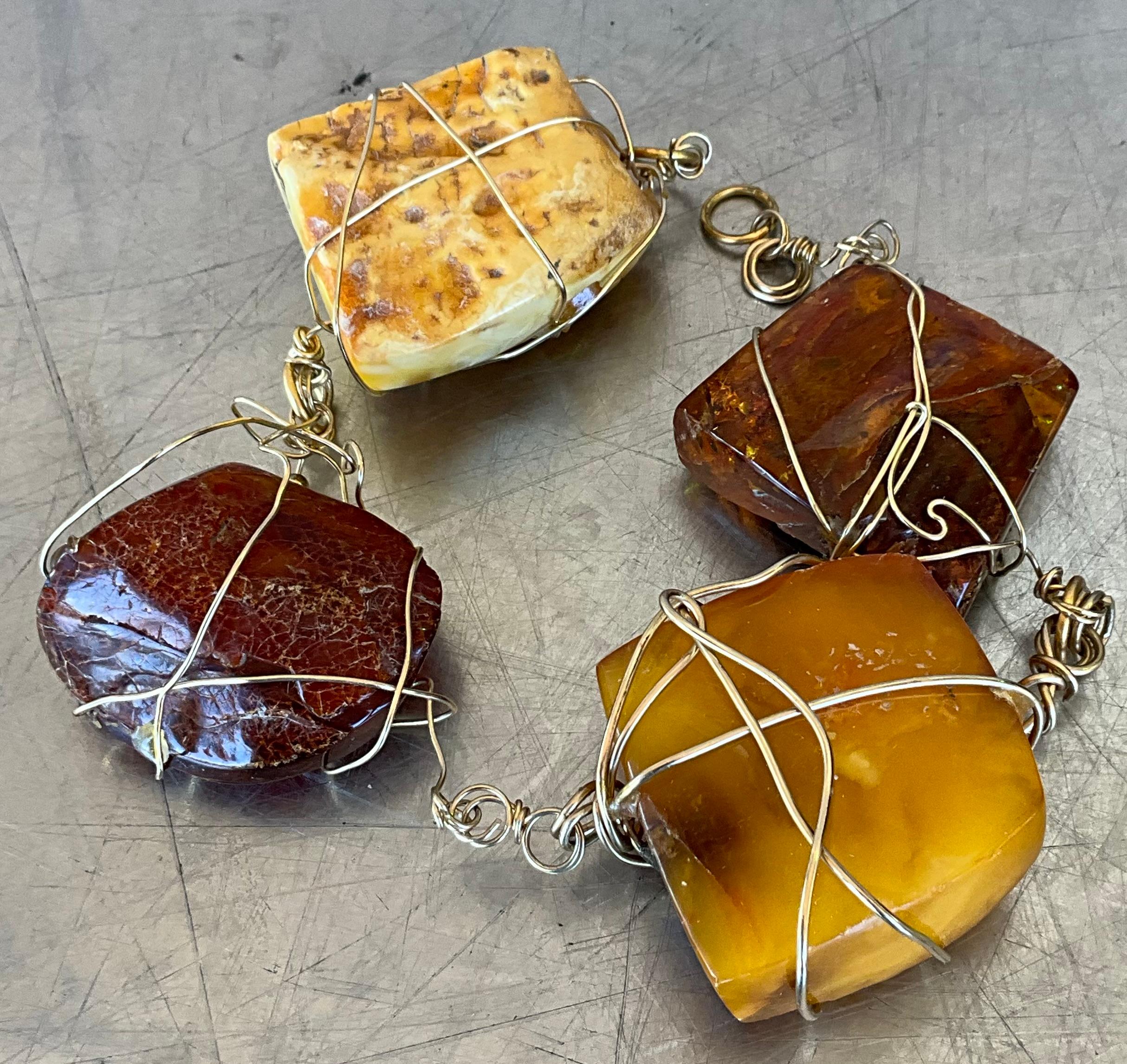 Femenino o masculino Pulsera vintage de alambre de ámbar al estilo de Kazuko Oshima en venta