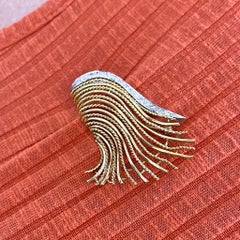 Vintage Wirework 18K Gold & Platinum 1940s 0.50 Carat Diamond Brooch
