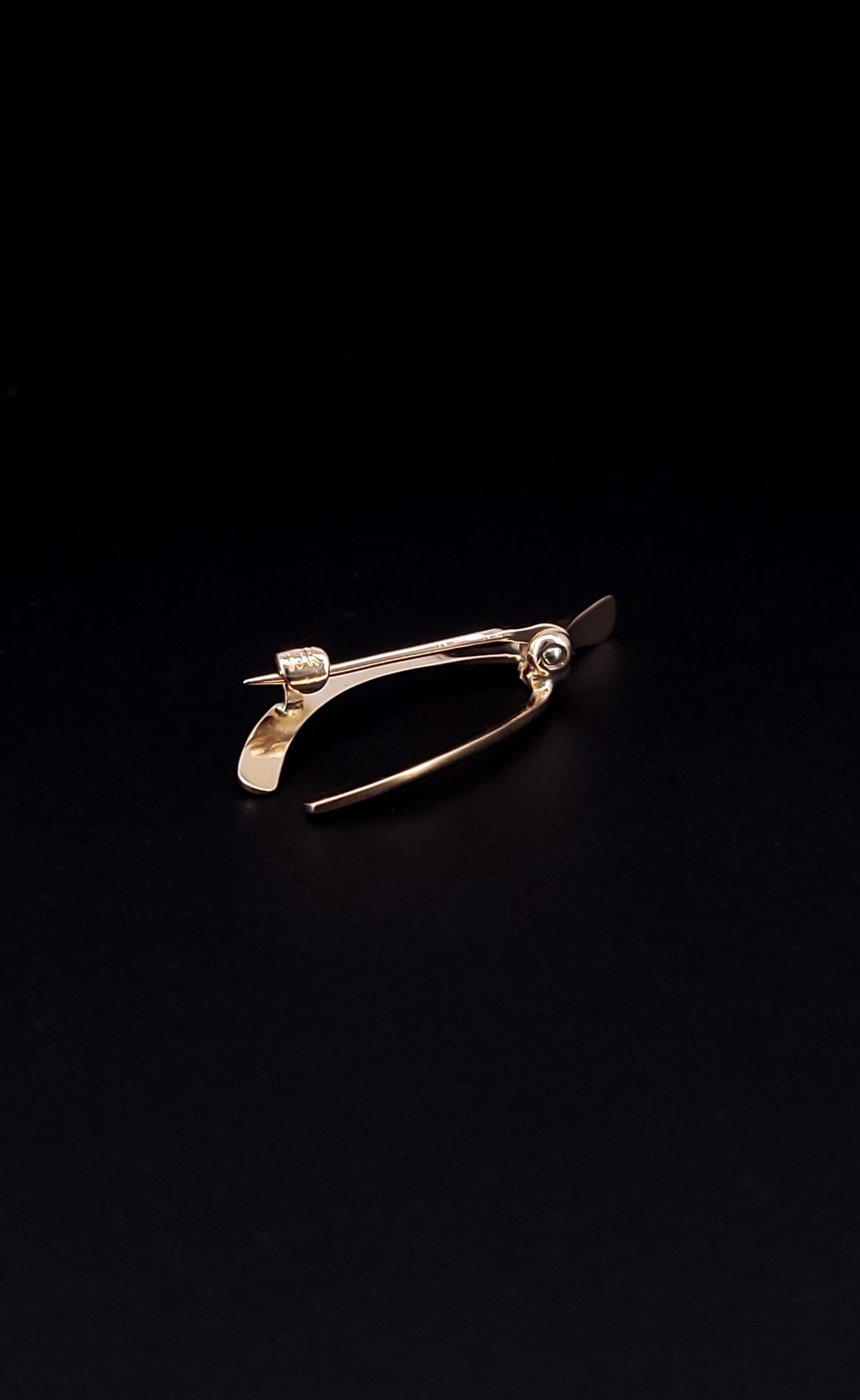 Vintage Wishbone 10k Yellow Gold Brooch For Sale 3