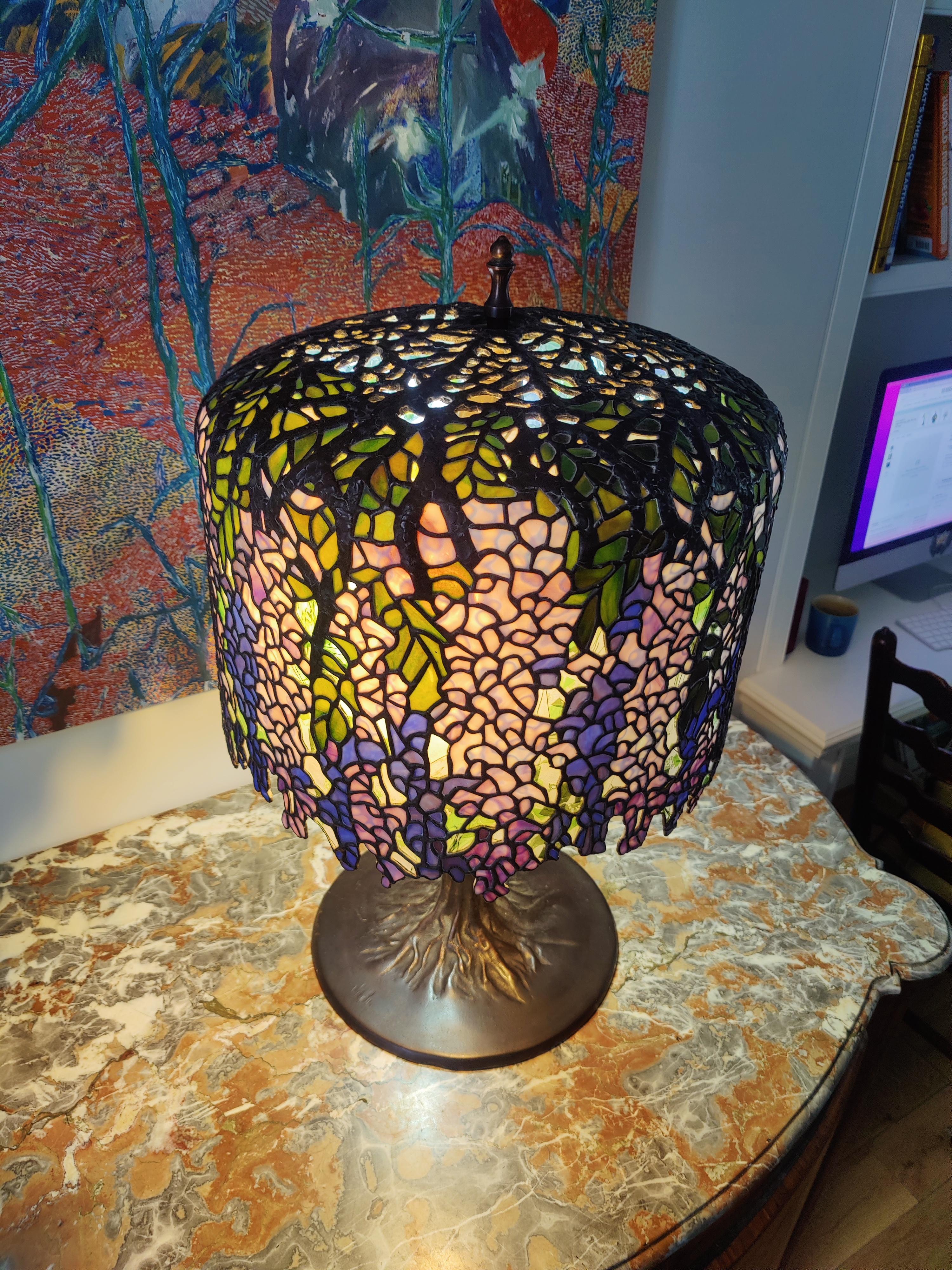 Vintage Wisteria Large Tiffany Table Lamp, 20th Century In Good Condition For Sale In London, by appointment only