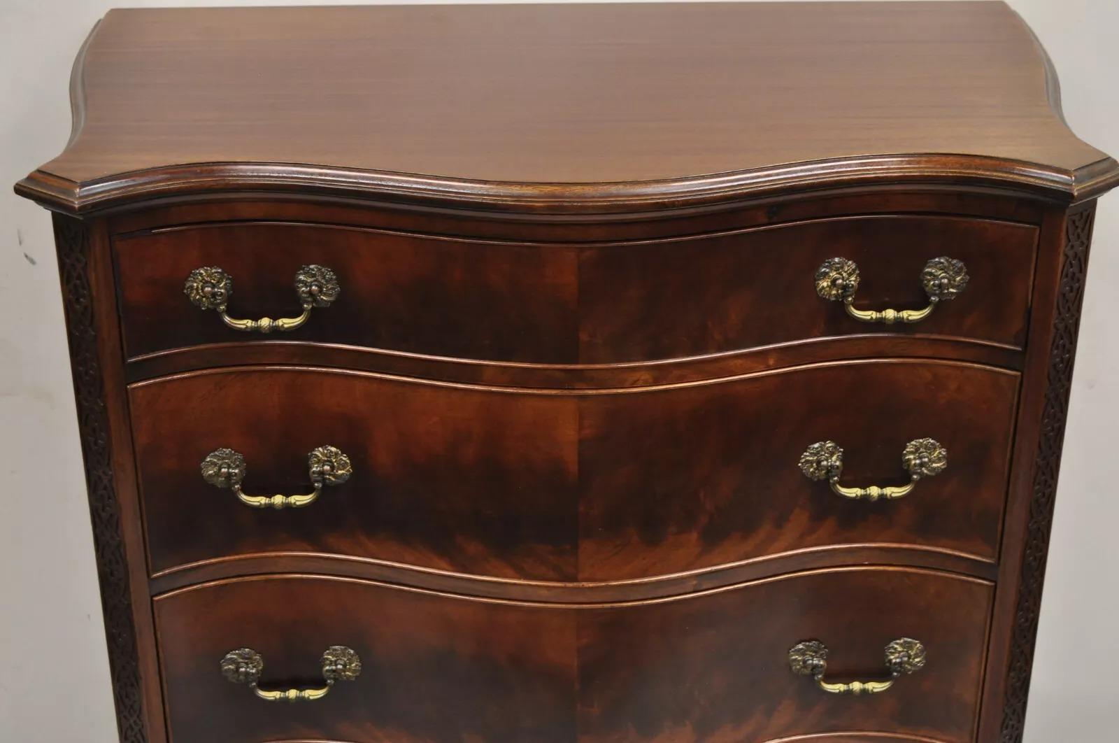 Vintage W&J Sloane Chinesische Chippendale Mahagoni Serpentinen hohe Kommode, Vintage (20. Jahrhundert) im Angebot
