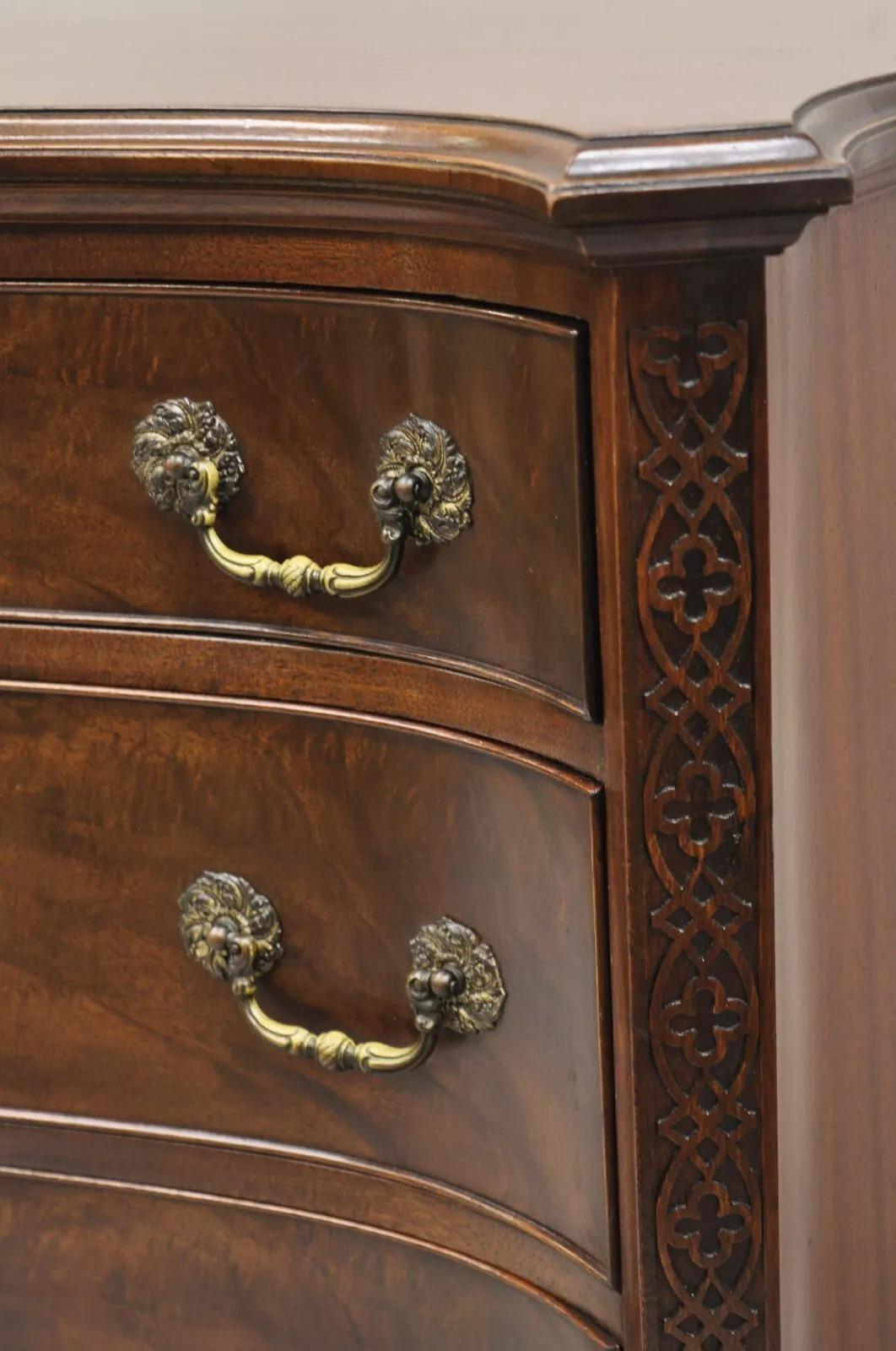 20th Century Vintage W&J Sloane Chinese Chippendale Style Mahogany Serpentine Dresser Chest