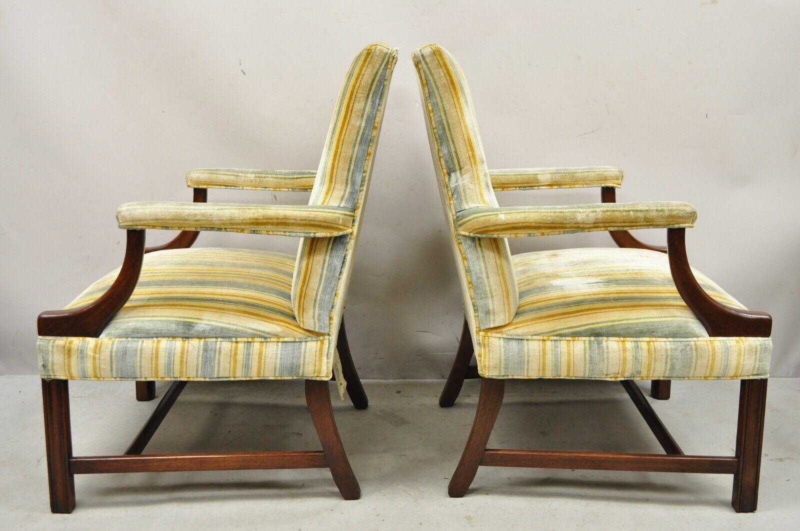 Paire de fauteuils de bibliothèque vintage W&J Sloane à cadre en acajou de style édouardien en vente 6
