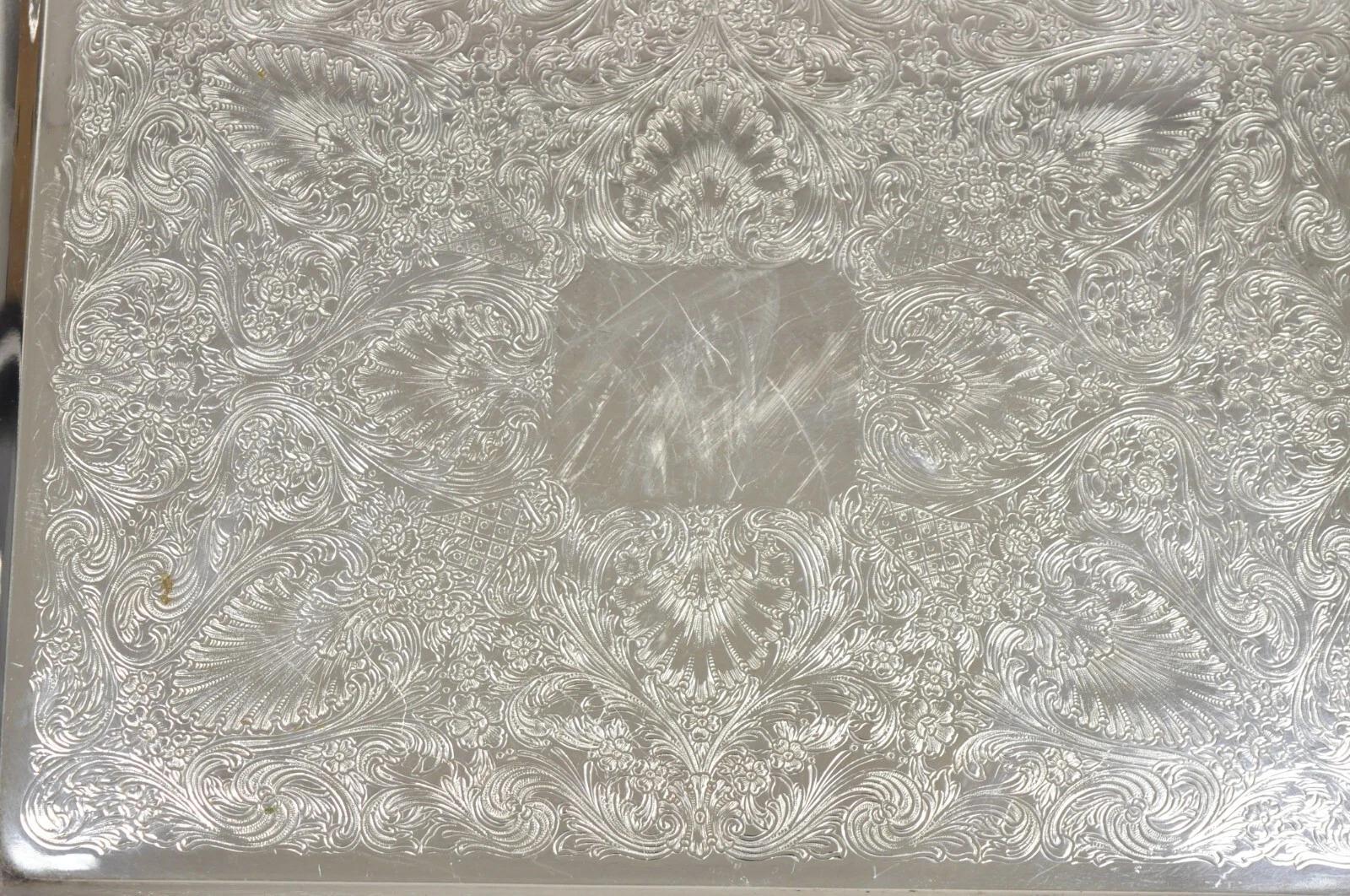 Vintage WM Rogers Silver Plated Victorian Twin Handle Serving Platter Tray In Good Condition For Sale In Philadelphia, PA