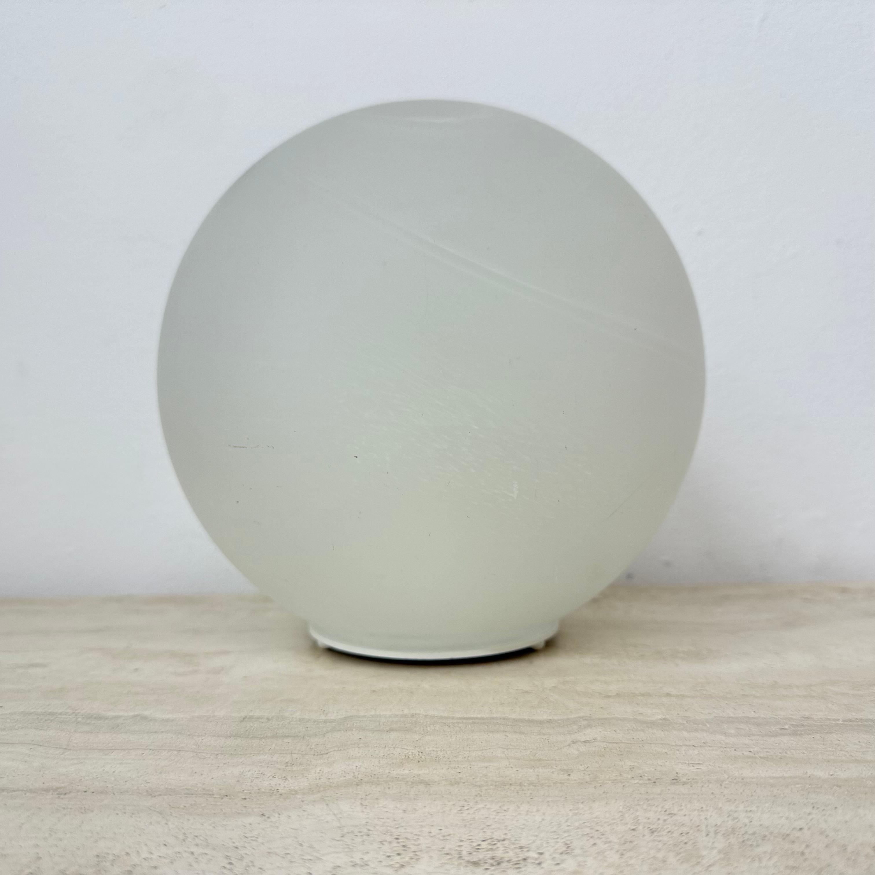 Lampe de table vintage Wofi en verre illuminé Mars en vente 8