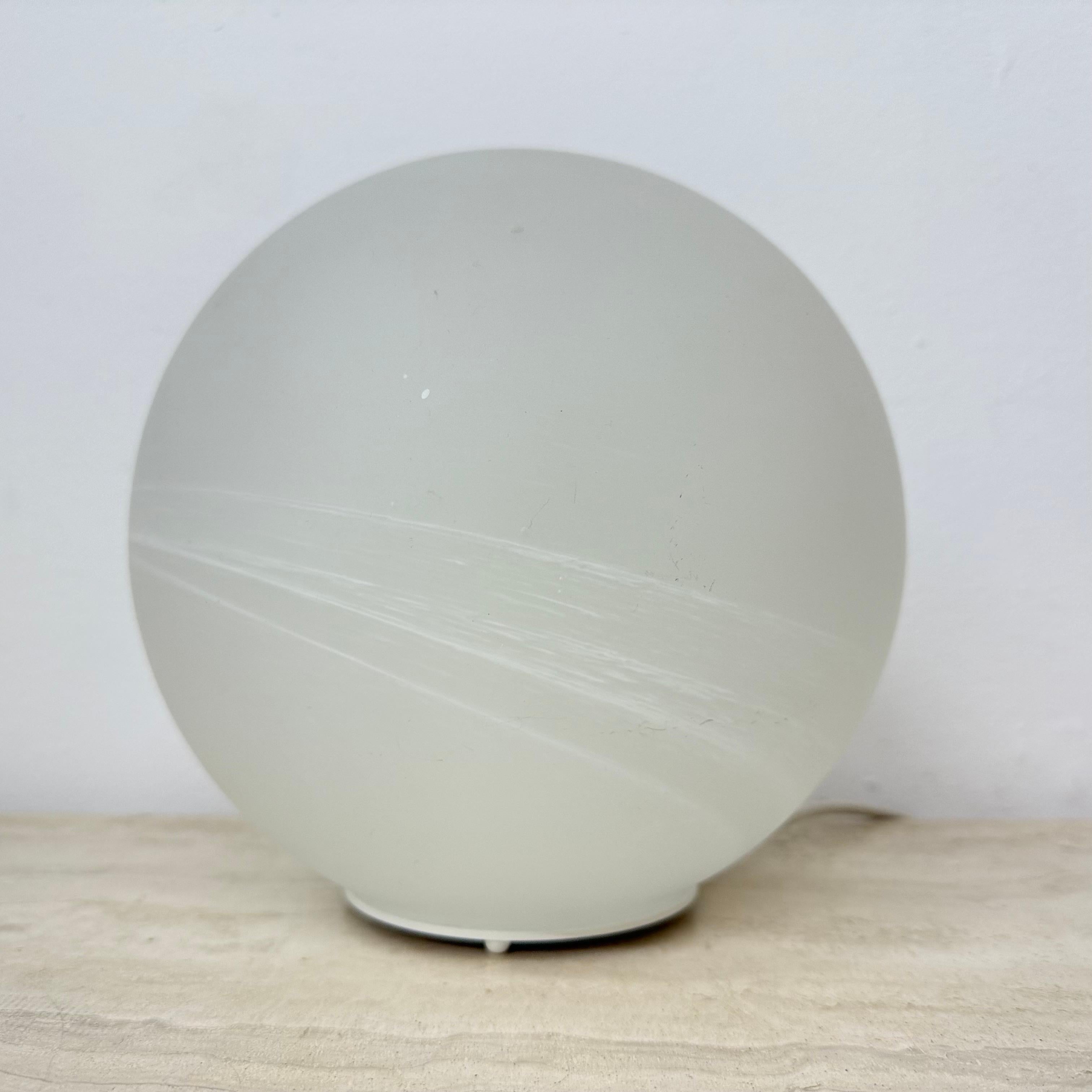 Lampe de table vintage Wofi en verre illuminé Mars en vente 11