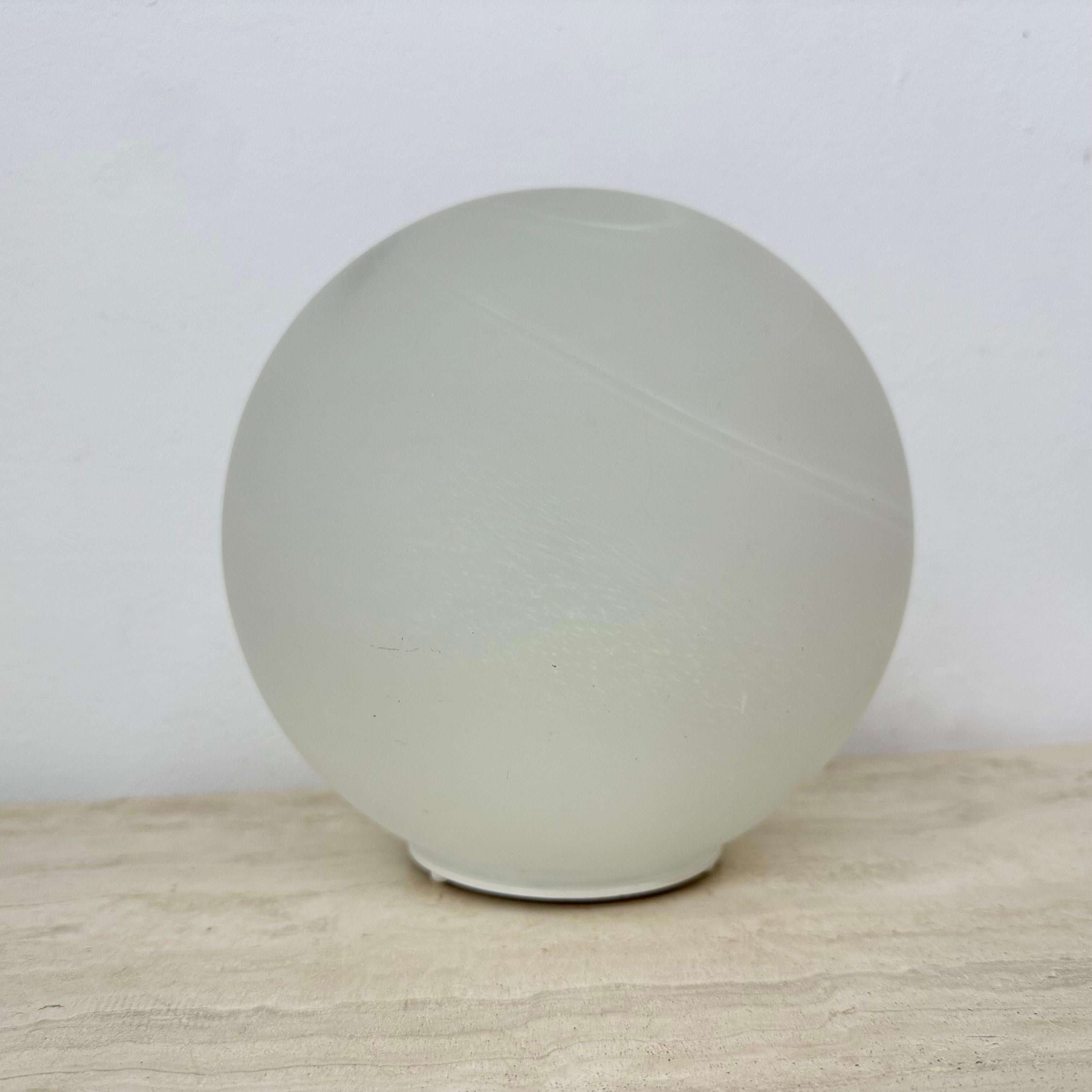 Lampe de table vintage Wofi en verre illuminé Mars en vente 3