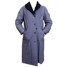 Manteau Vintage Femme avec Col Karakul : Classic 1970 Elegance, 1J88