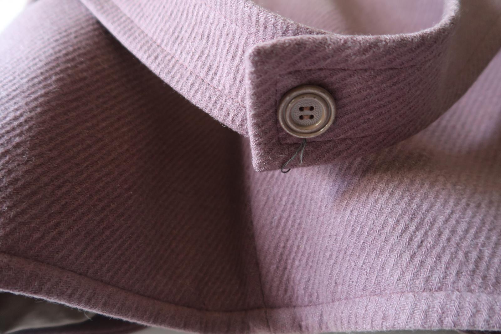 Lana Giacca da donna vintage dell'URSS: Elegante giacca di lana bordeaux - circa anni '70, 1J86 in vendita