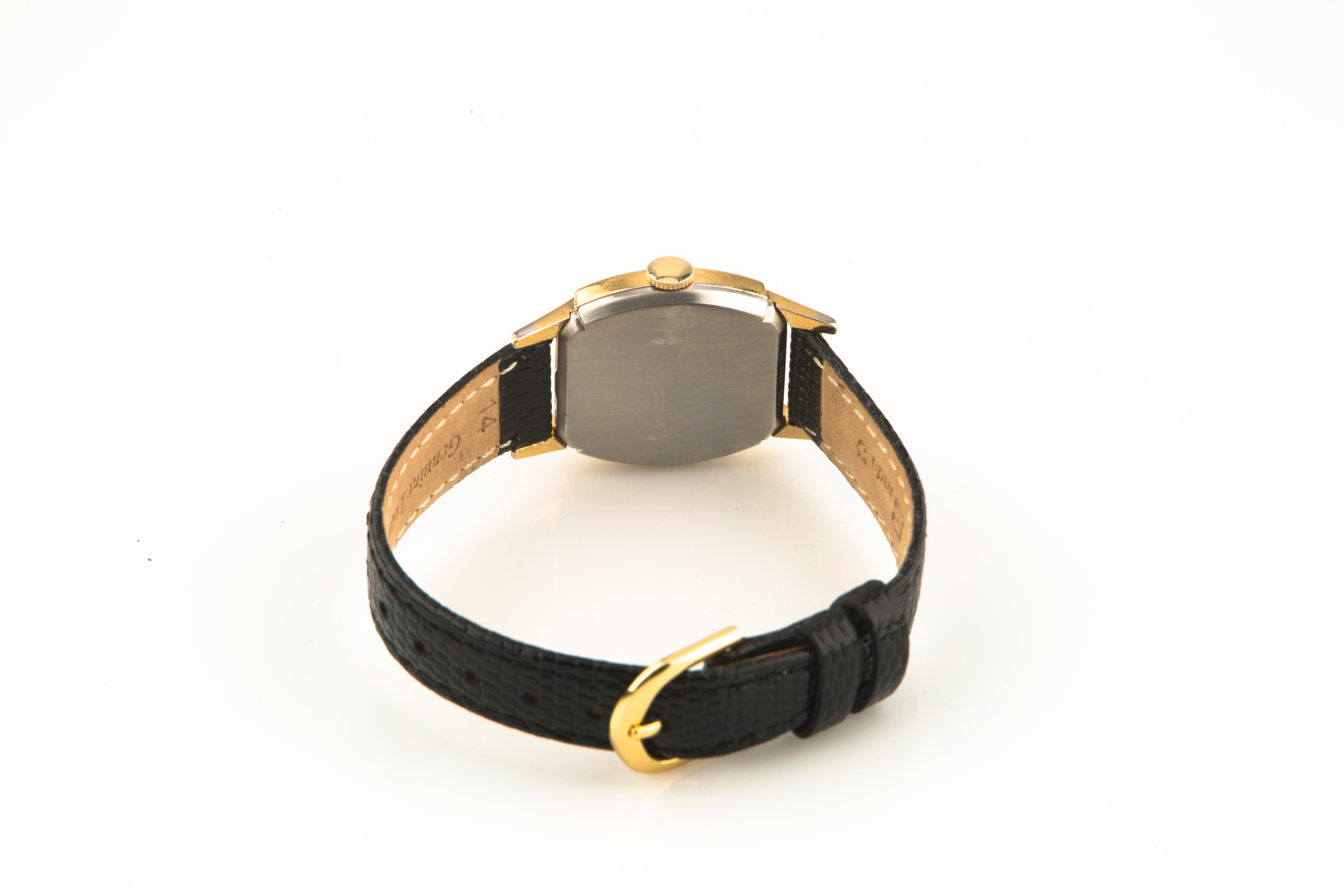 Vintage Women's Gruen Gold-Plated Art Deco Watch with Leather Band In Good Condition For Sale In Van Nuys, CA