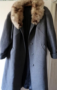 Vintage Women's Wool Coat from USSR: Timeless Elegance with Sable Collar, 1J94