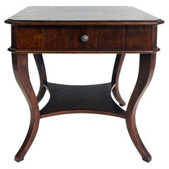 Tavolino o comodino a 2 livelli in Wood Vintage, con gambe a cabriole e cassetto singolo