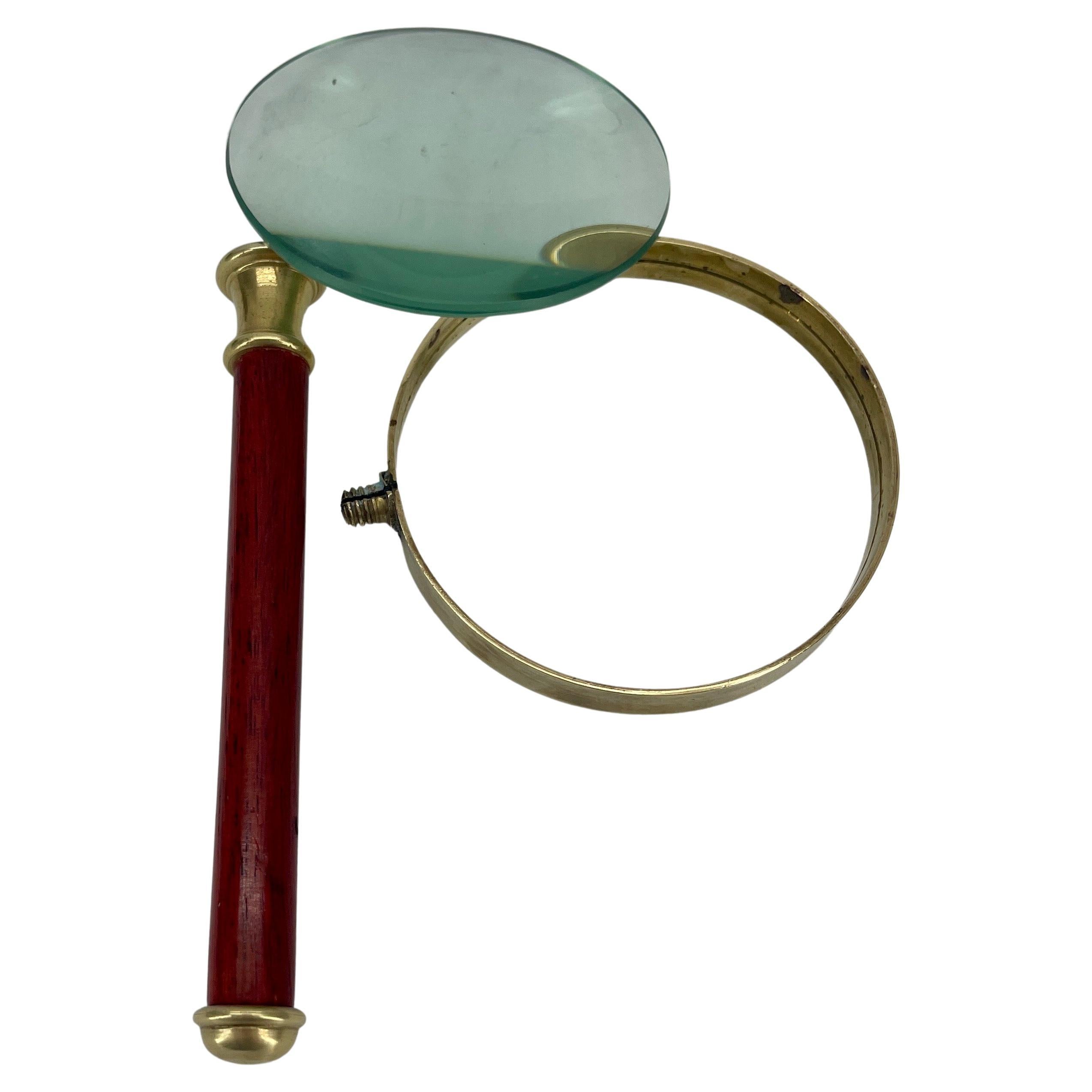 Vintage Wood and Brass Magnifying Glass In Good Condition In Haddonfield, NJ