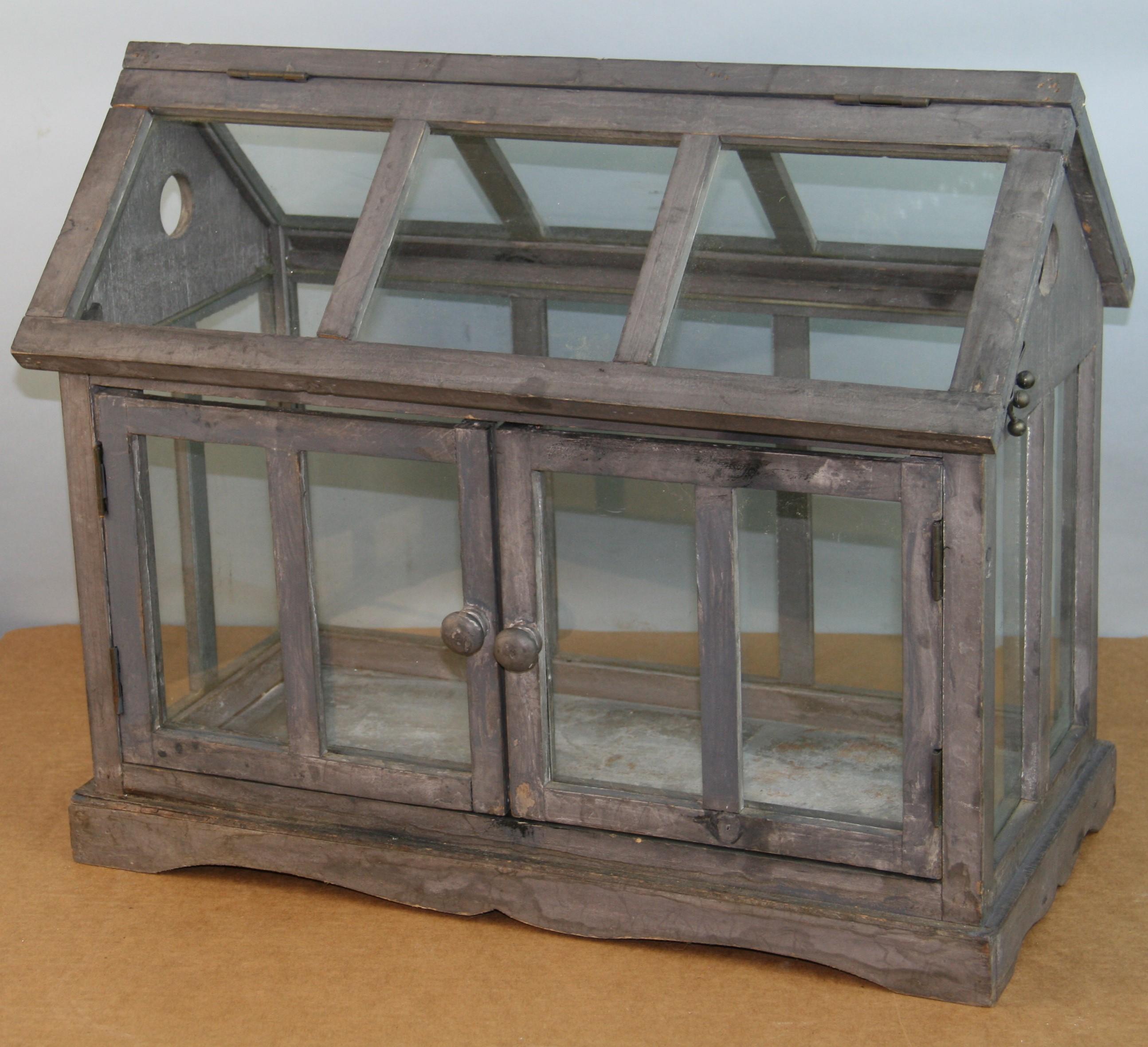 wooden terrarium