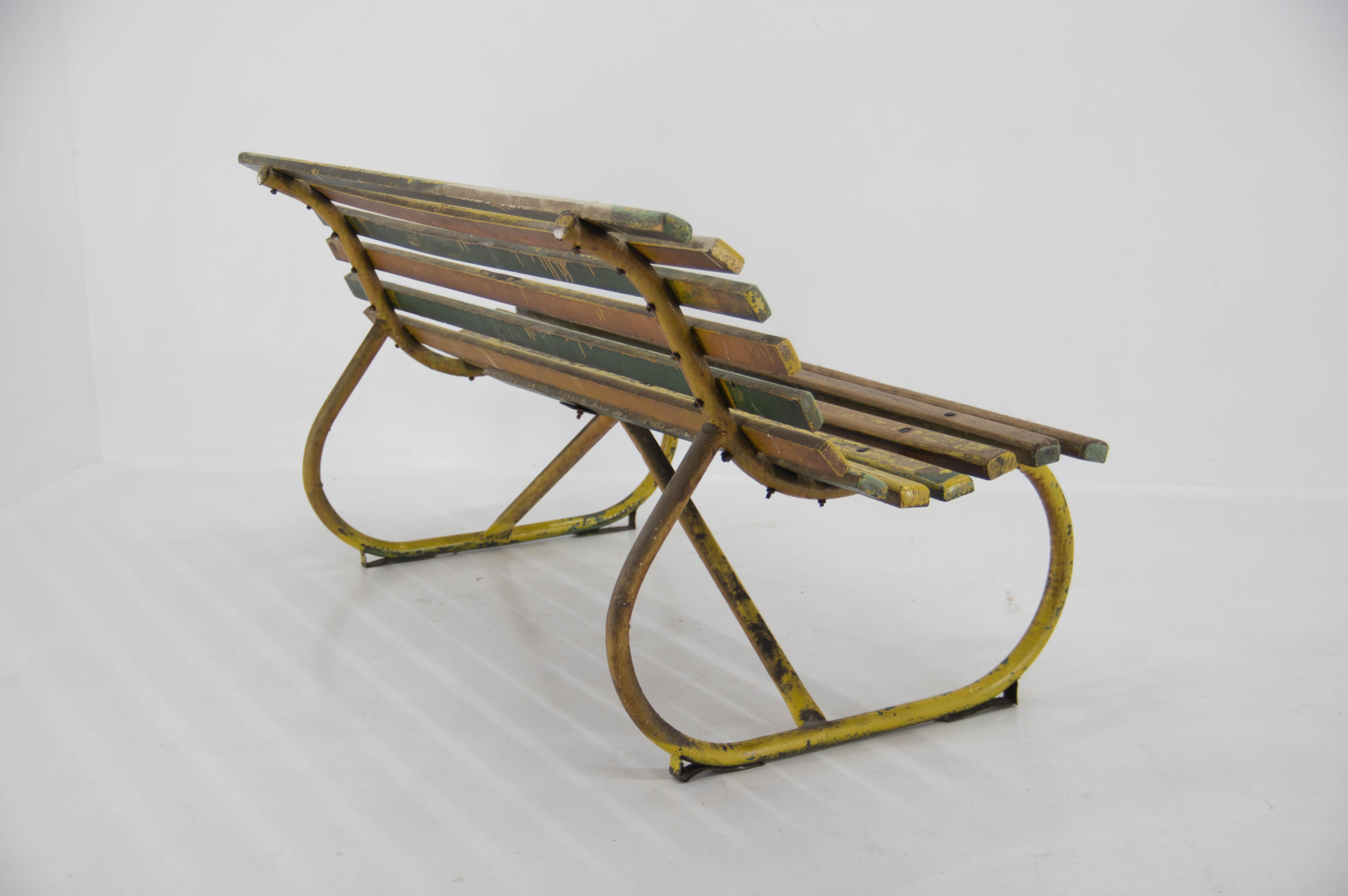 Vintage Wood and Iron Bench, 1930s In Good Condition For Sale In Praha, CZ