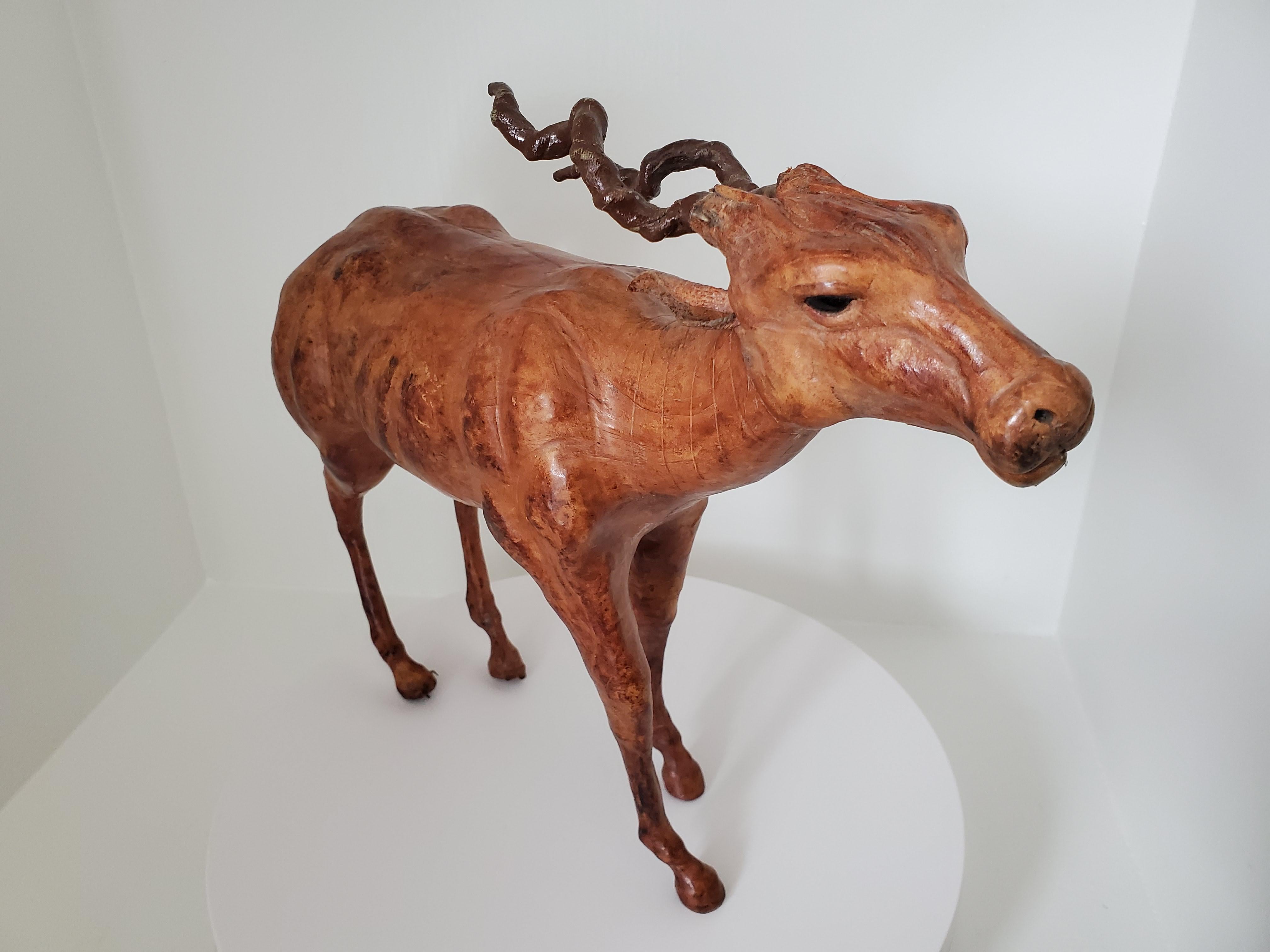 Vintage-Skulptur aus Holz und Leder Gazelle, wahrscheinlich aus Liberty's London im Angebot 3