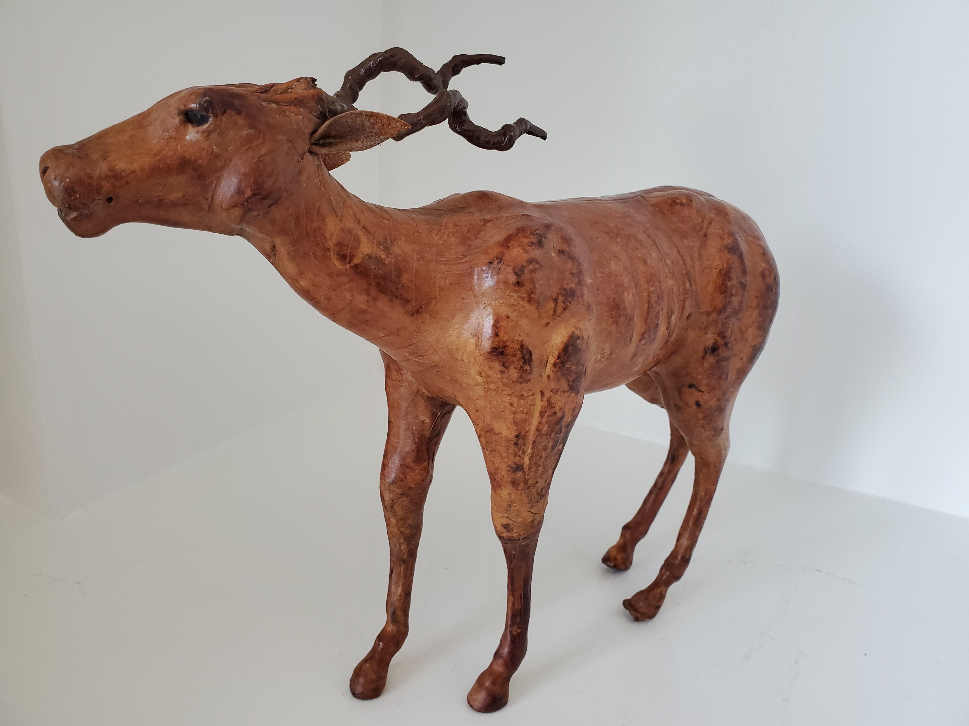 Vintage-Skulptur aus Holz und Leder Gazelle, wahrscheinlich aus Liberty's London (Gefärbt) im Angebot