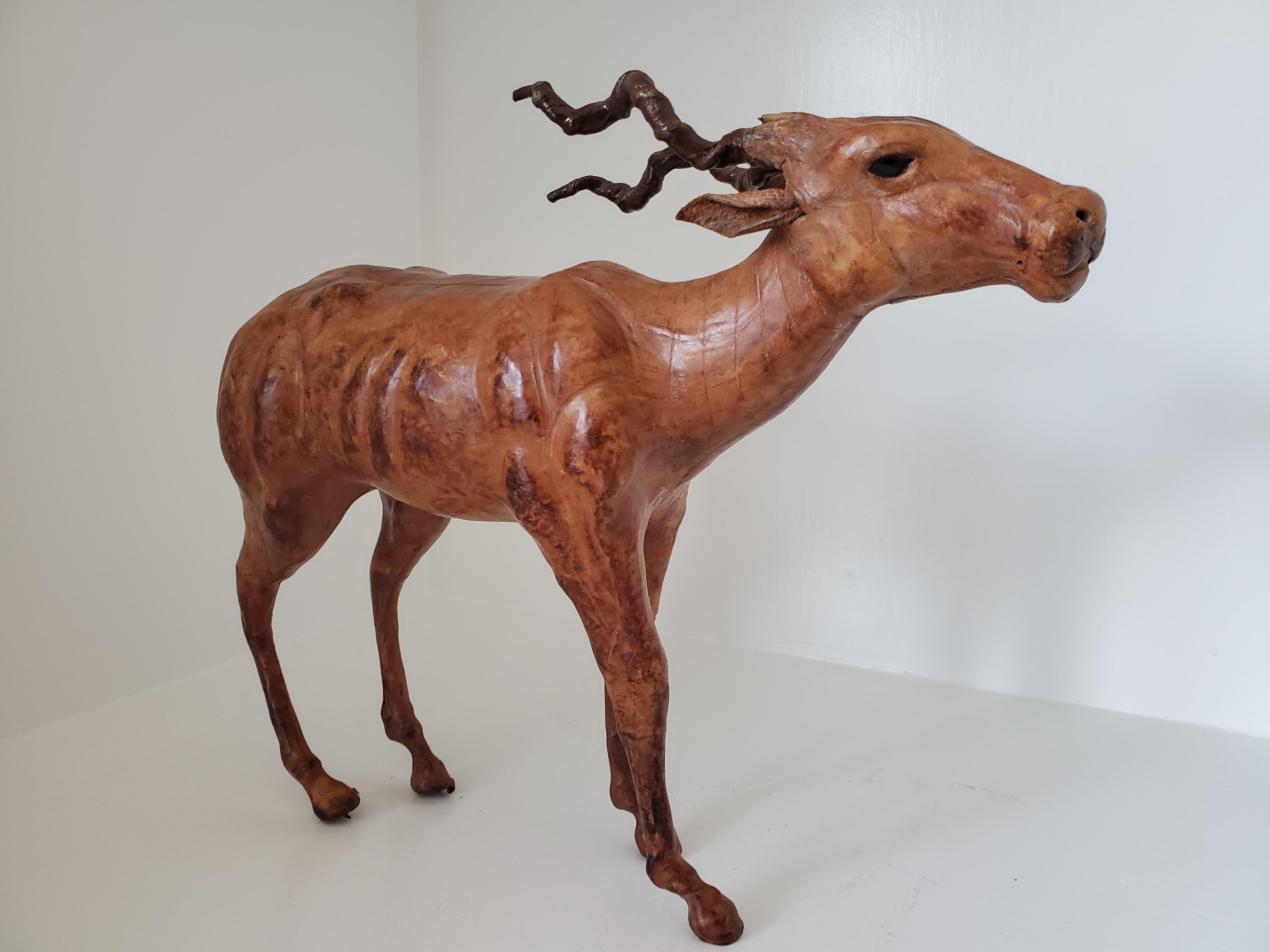 Vintage-Skulptur aus Holz und Leder Gazelle, wahrscheinlich aus Liberty's London (Tierleder) im Angebot