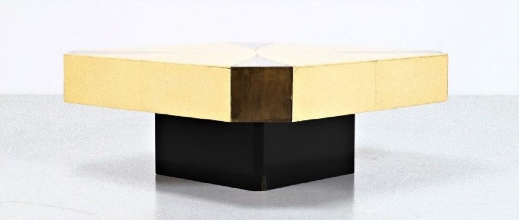 Italiano Tavolo vintage in Wood e pergamena, Aldo Tura 'Attribuito', anni '50 in vendita