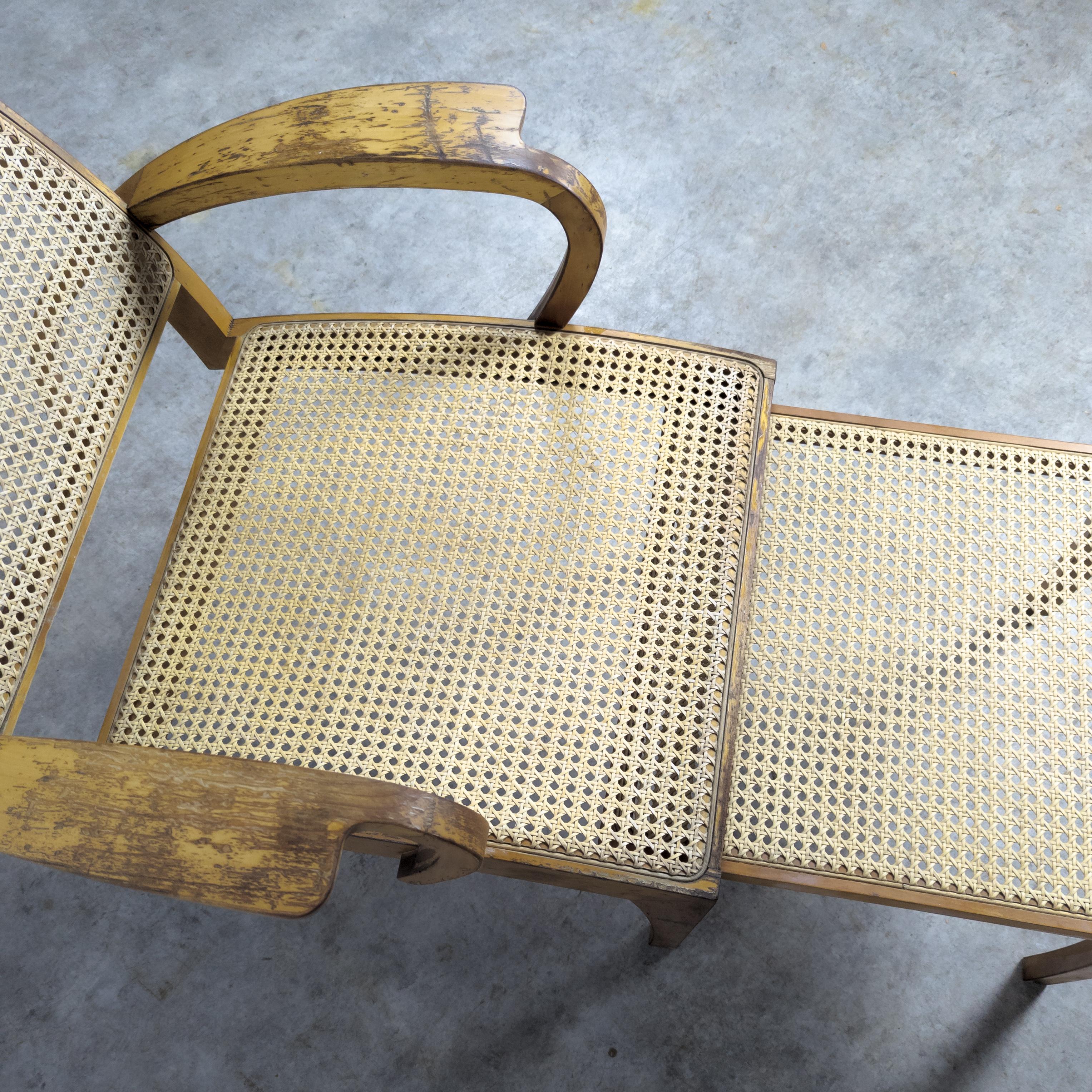 Vintage wood and rattan patio chaise lounge from Krasna Jizba 1930s For Sale 2