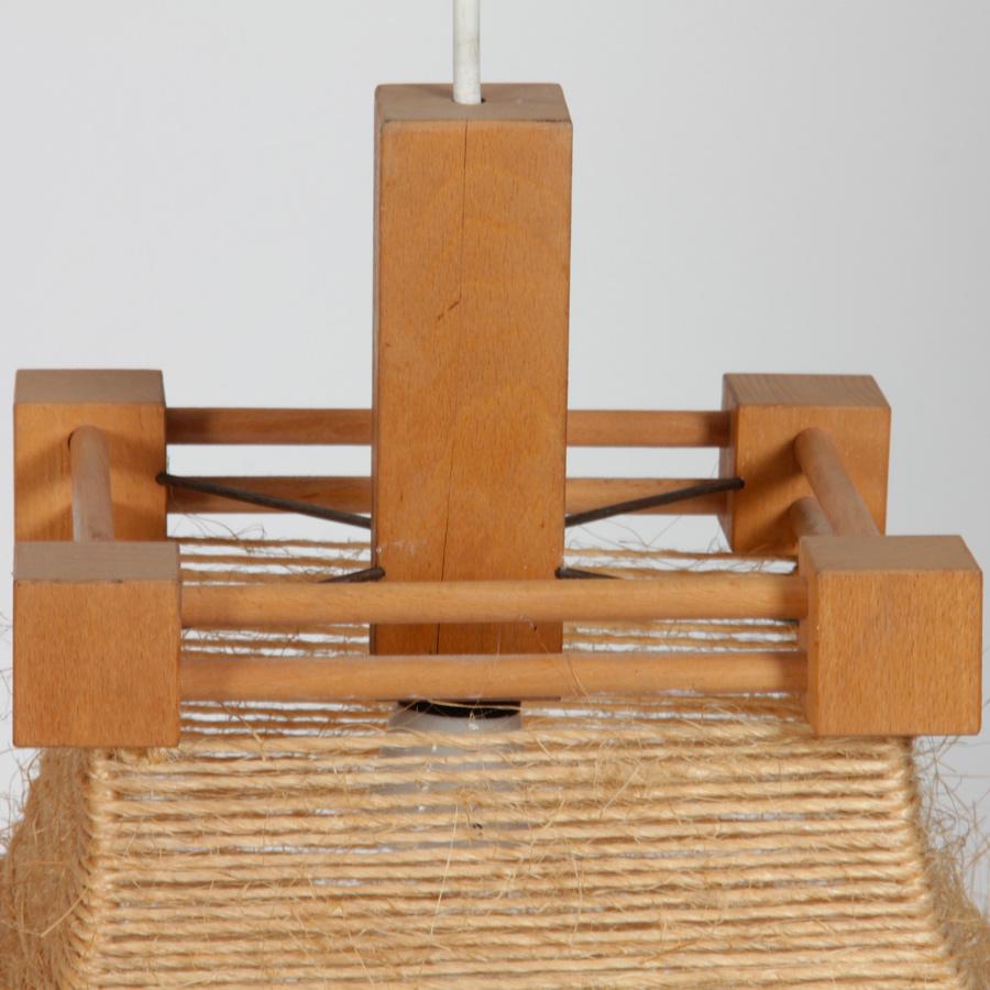 Lámpara colgante vintage de madera y cuerda, años 60 Francés en venta