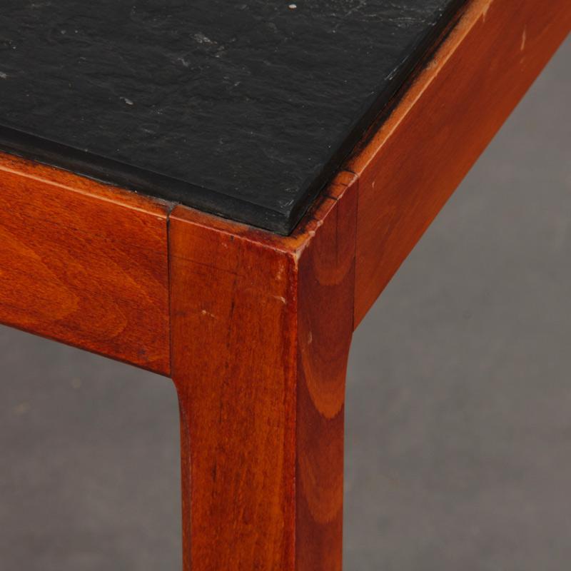 Table basse vintage en bois et ardoise, 1970 Bon état - En vente à MONTESSON, FR