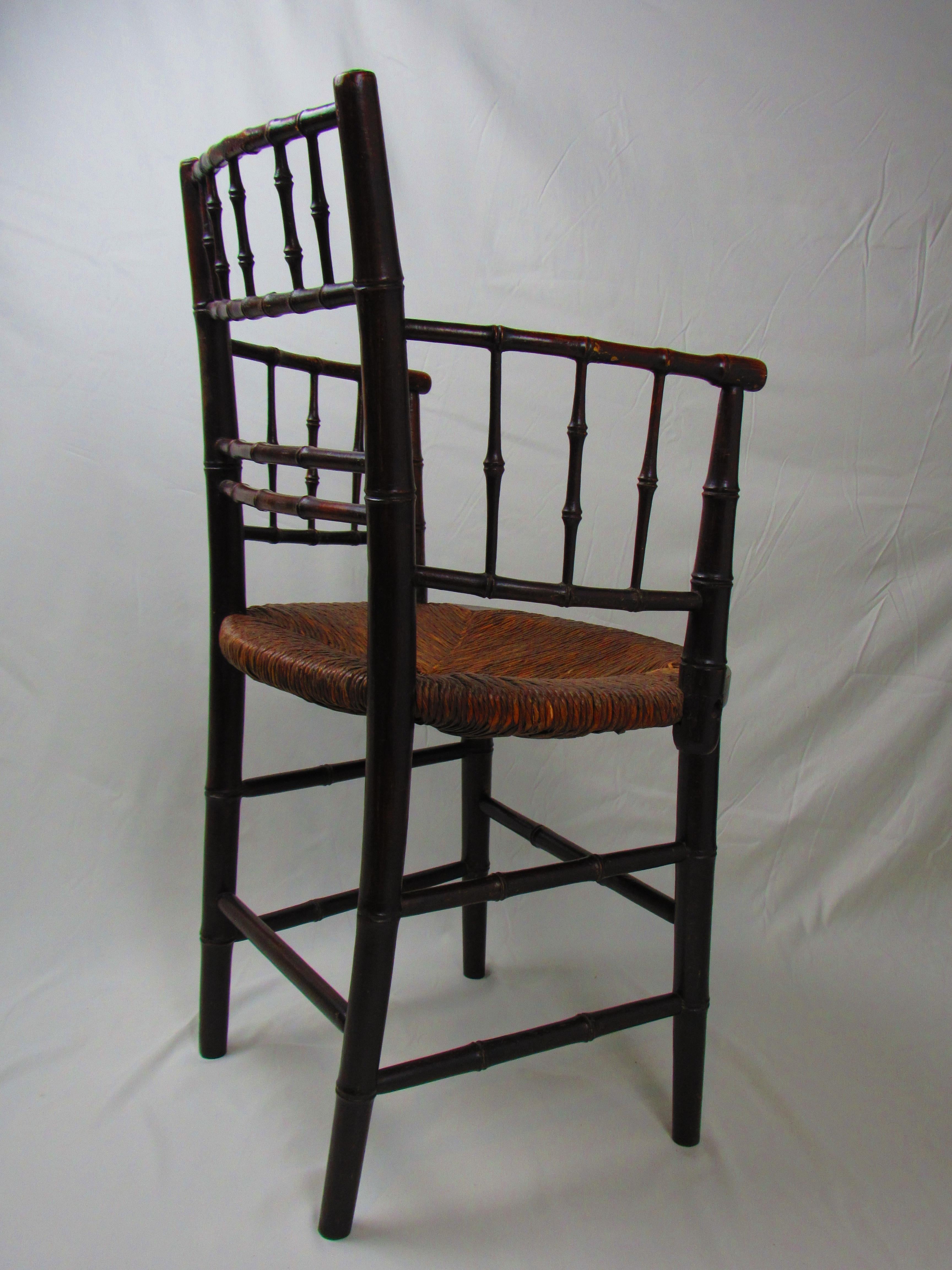 FMF Sussex chair, vintage wood and wicker In Good Condition For Sale In San Francisco, US