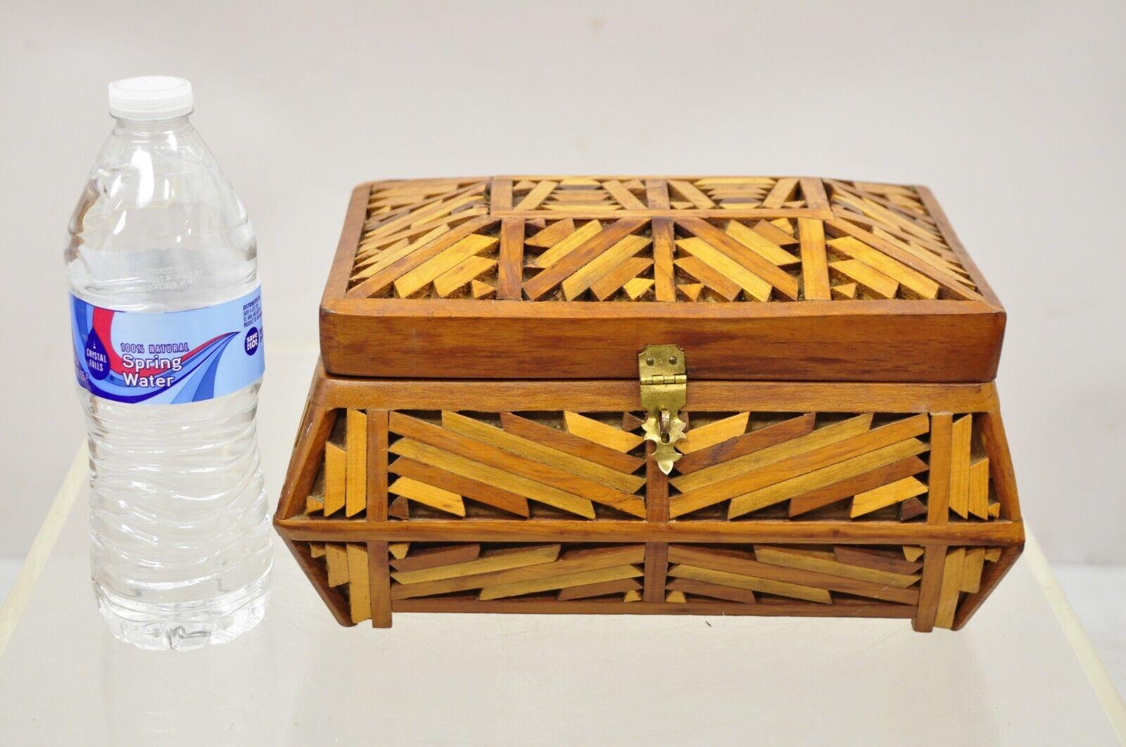 Vintage Wood Arts & Crafts Tramp Art Folk Art Jewelry Box Trinket Box For Sale 4