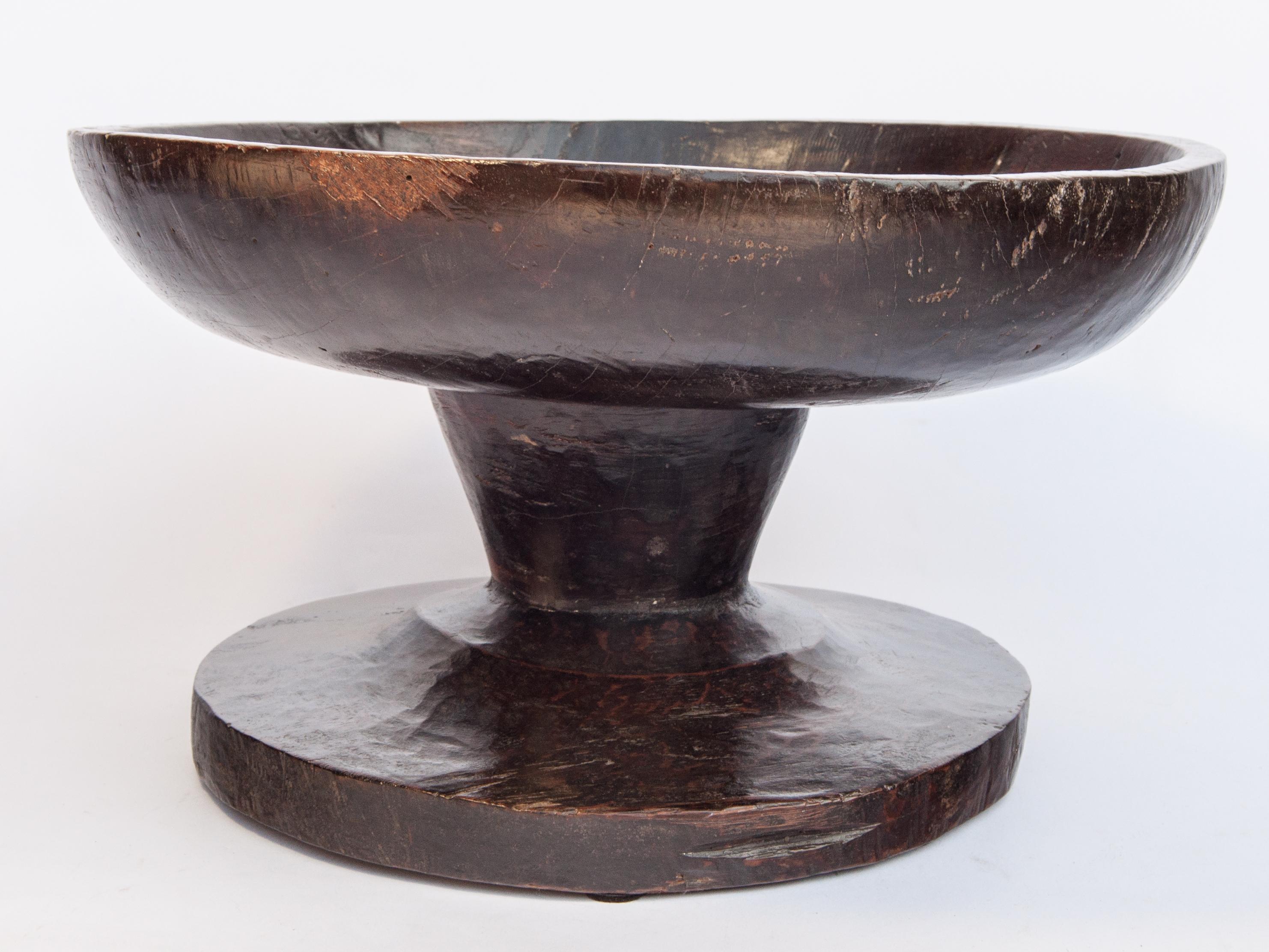 Vintage Wood Bowl on Stand from Sulawesi, Indonesia, Mid-20th Century 4