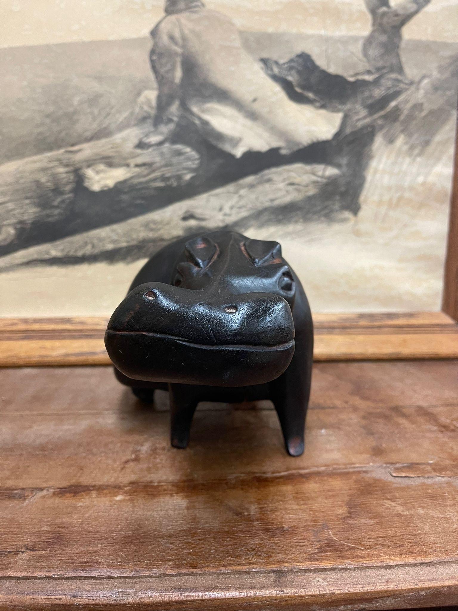 Late 20th Century Vintage Wood Carved Hippo Sculpture. For Sale