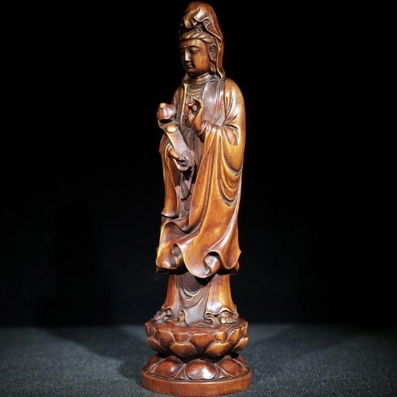 Vintage Wood Carving Guan Yin Buddha Statue from China For Sale 1