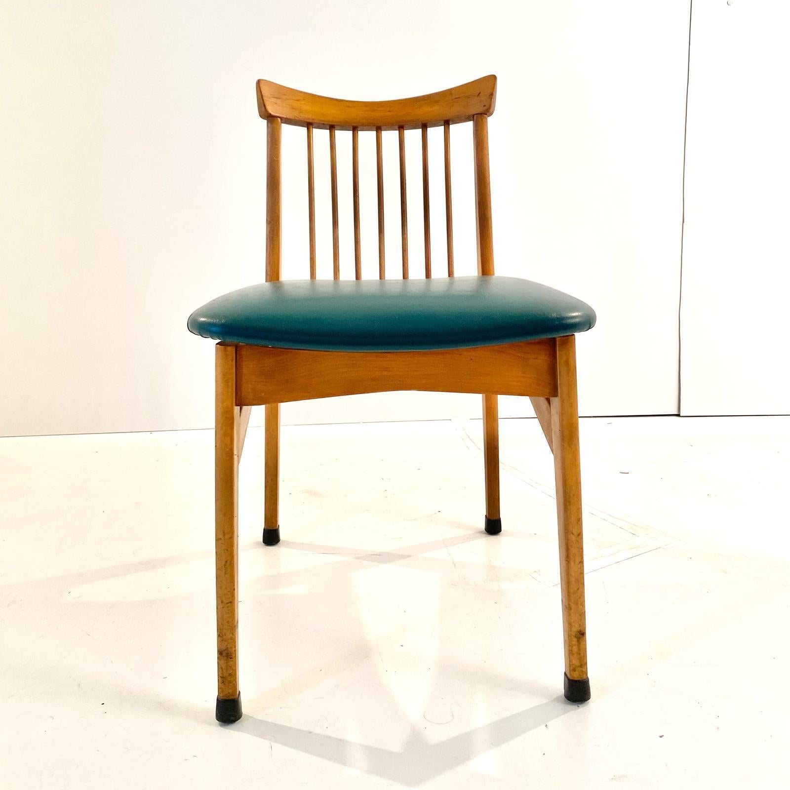 Midcentury modern wood dining chairs, Vierer-Set, Italien, 1960er Jahre im Angebot 4