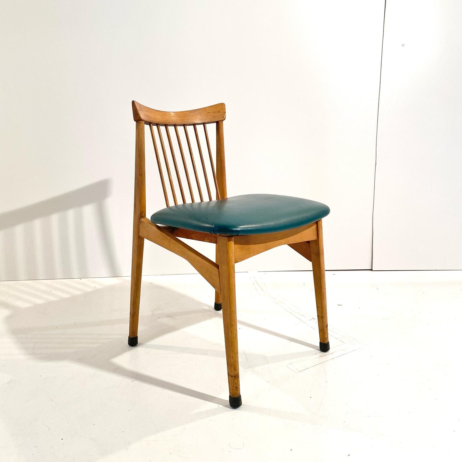 Midcentury modern wood dining chairs, Vierer-Set, Italien, 1960er Jahre im Angebot 5