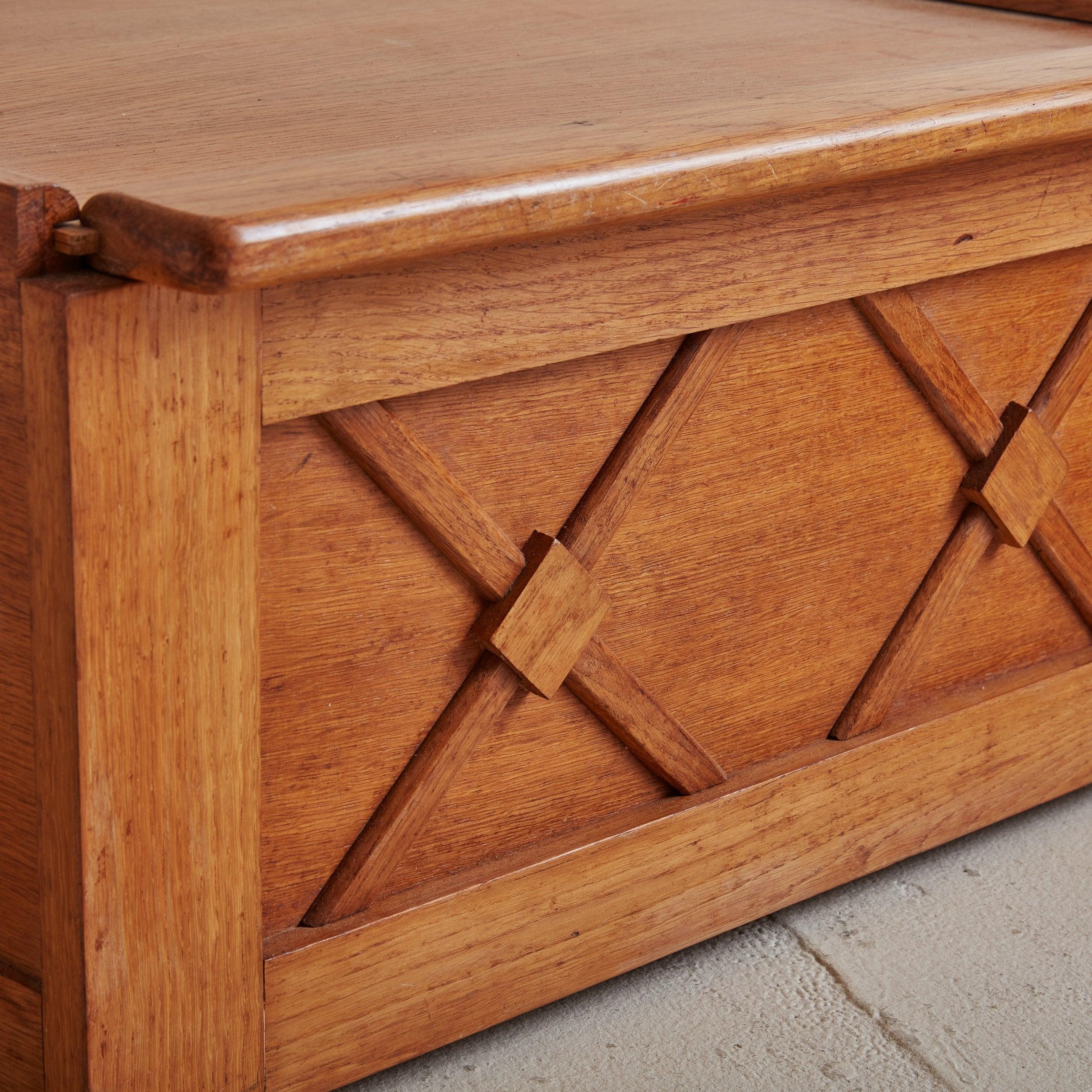 Vintage Wood Coffee Table with Sliding Top + Storage For Sale 5