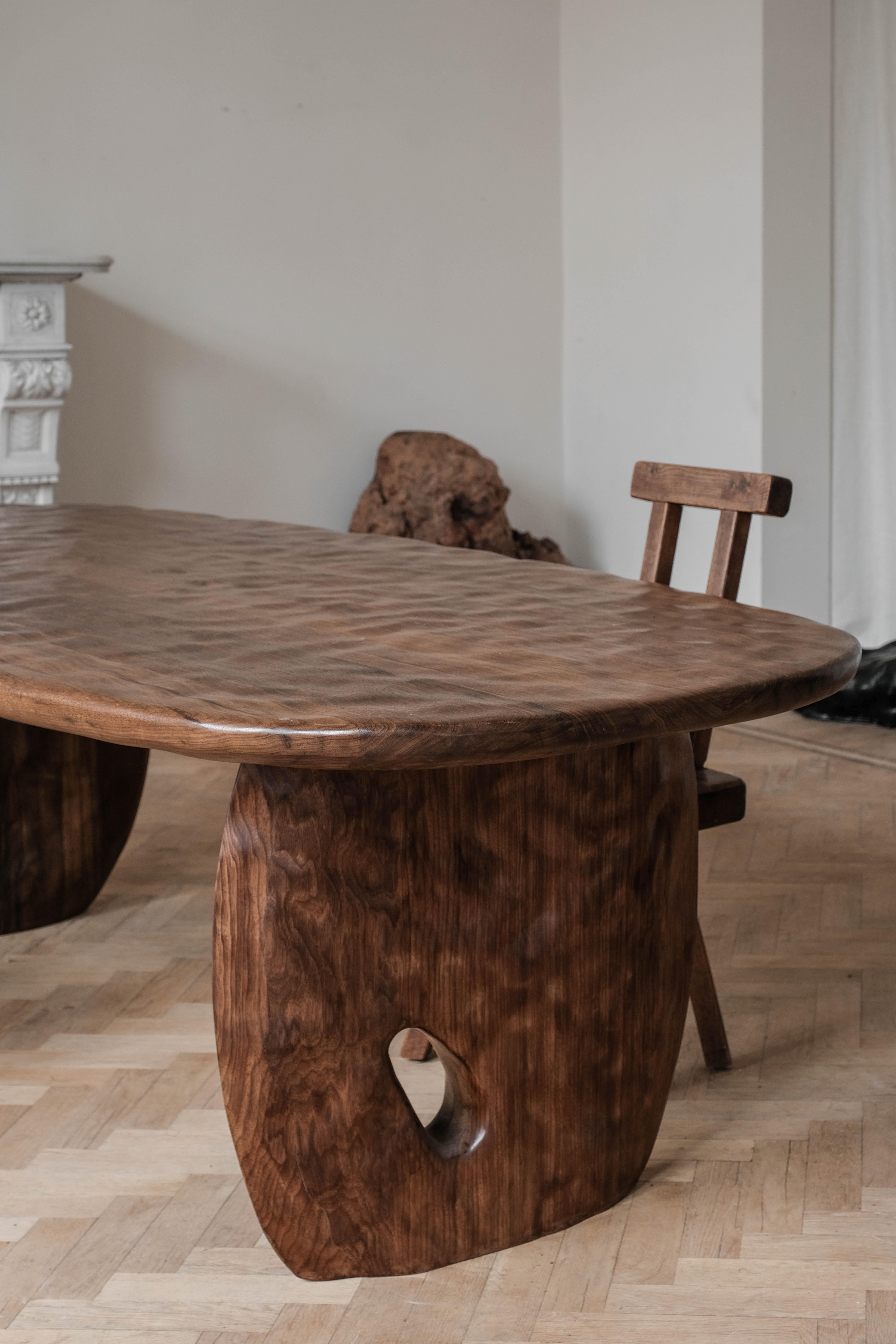 Bois Table de salle à manger vintage en bois de l'Atelier Benoit Viaene en vente