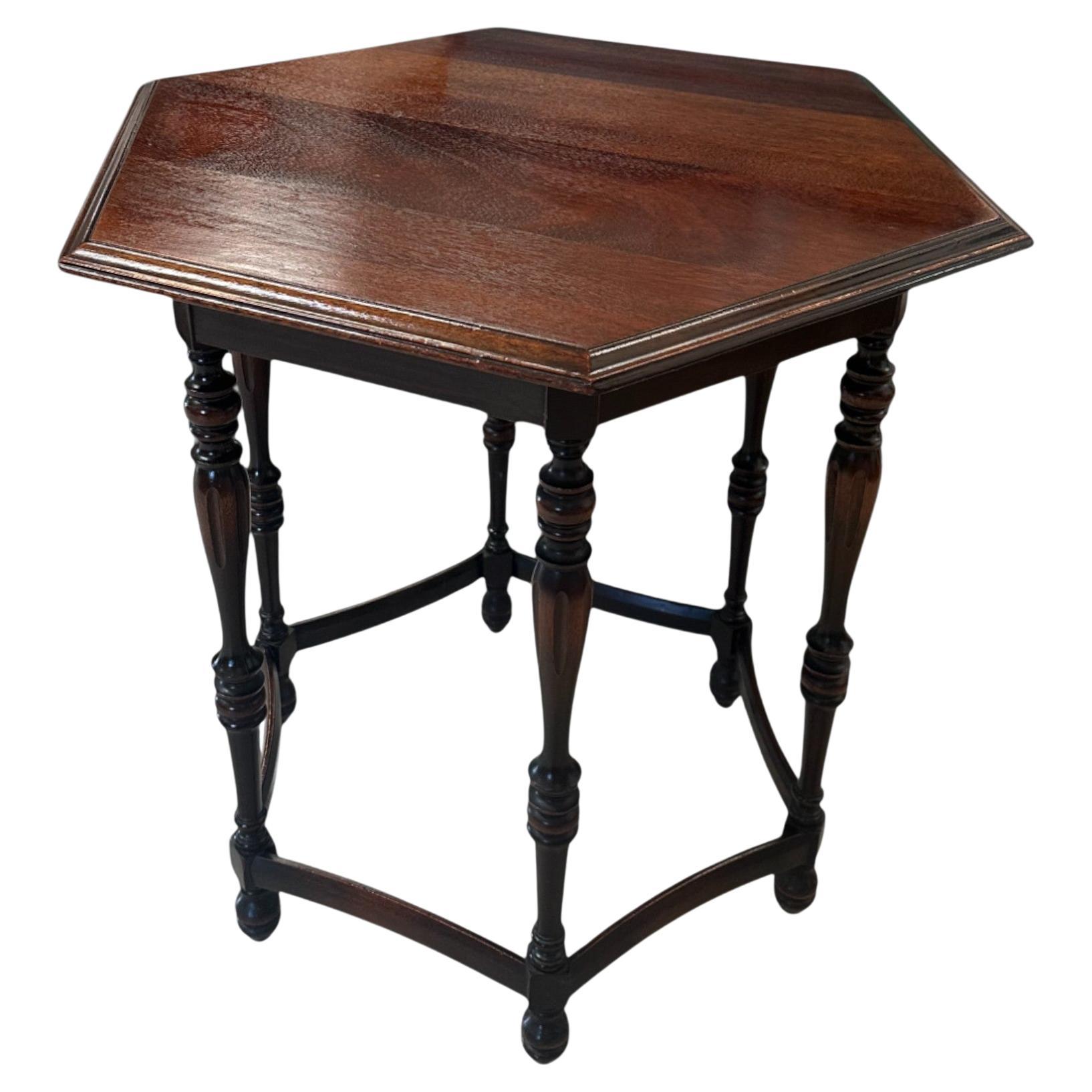 Vintage Wood Hexagonal Akzent Tisch