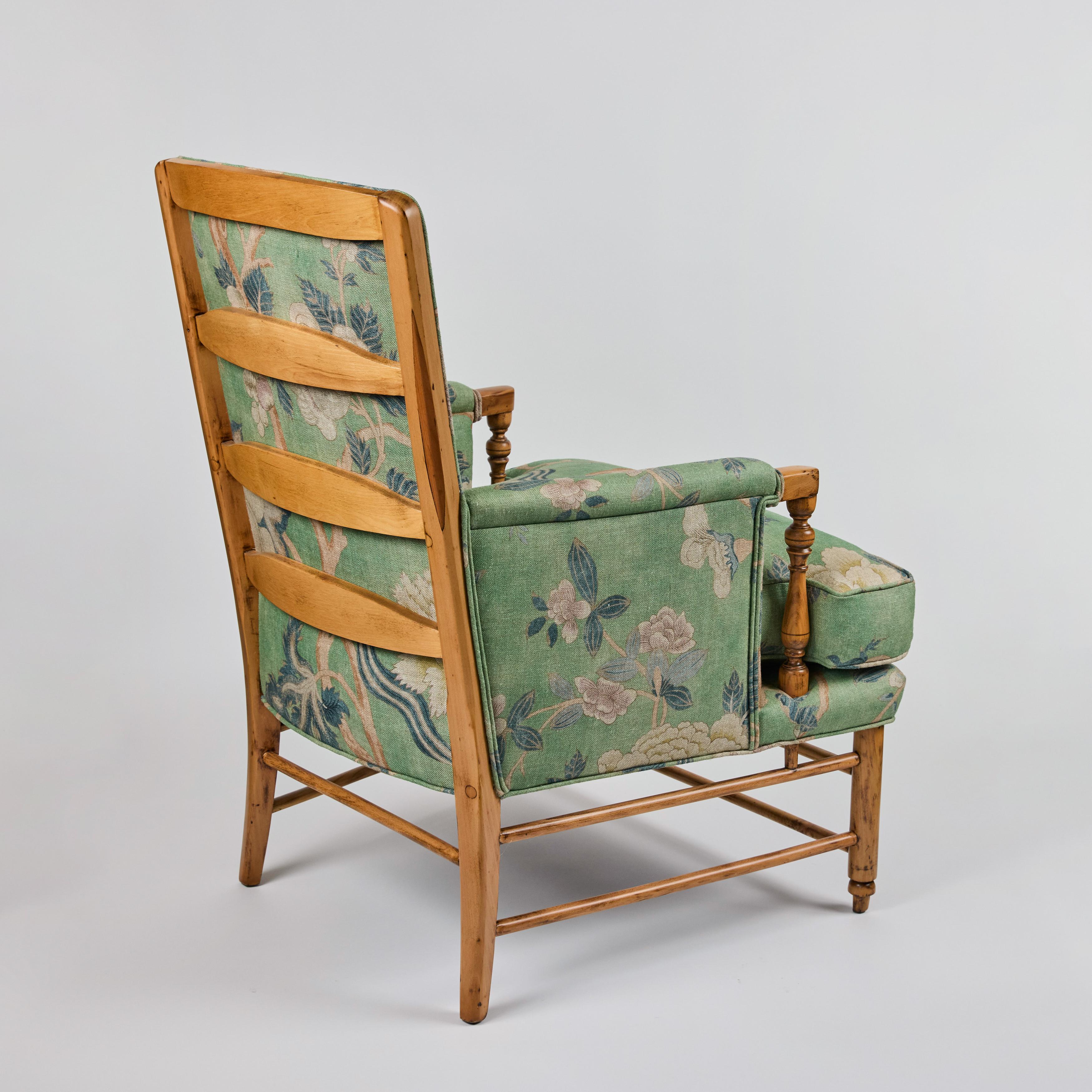 Vintage Wood Ladderback Chair Neu Gepolstert im Angebot 7