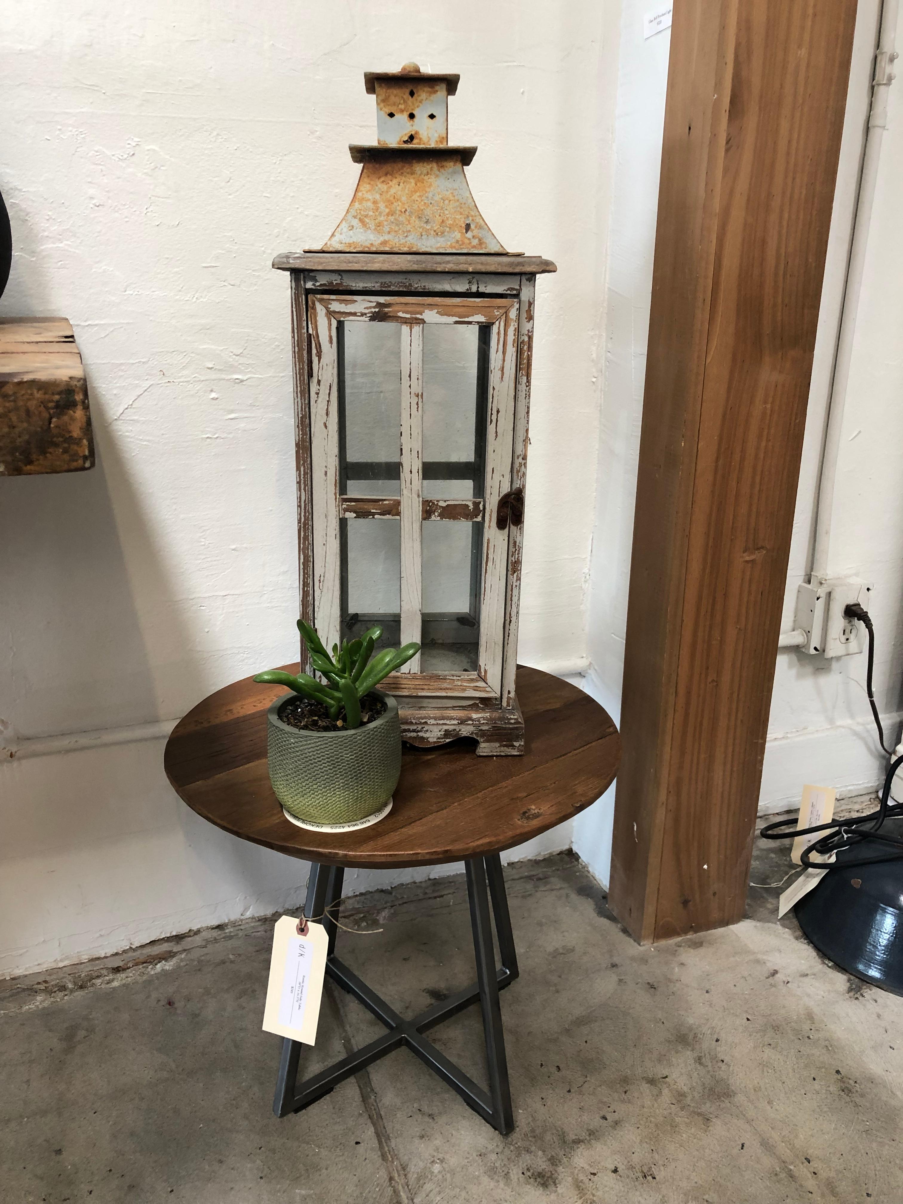 Vintage Wood Large Lantern In Good Condition In Los Angeles, CA