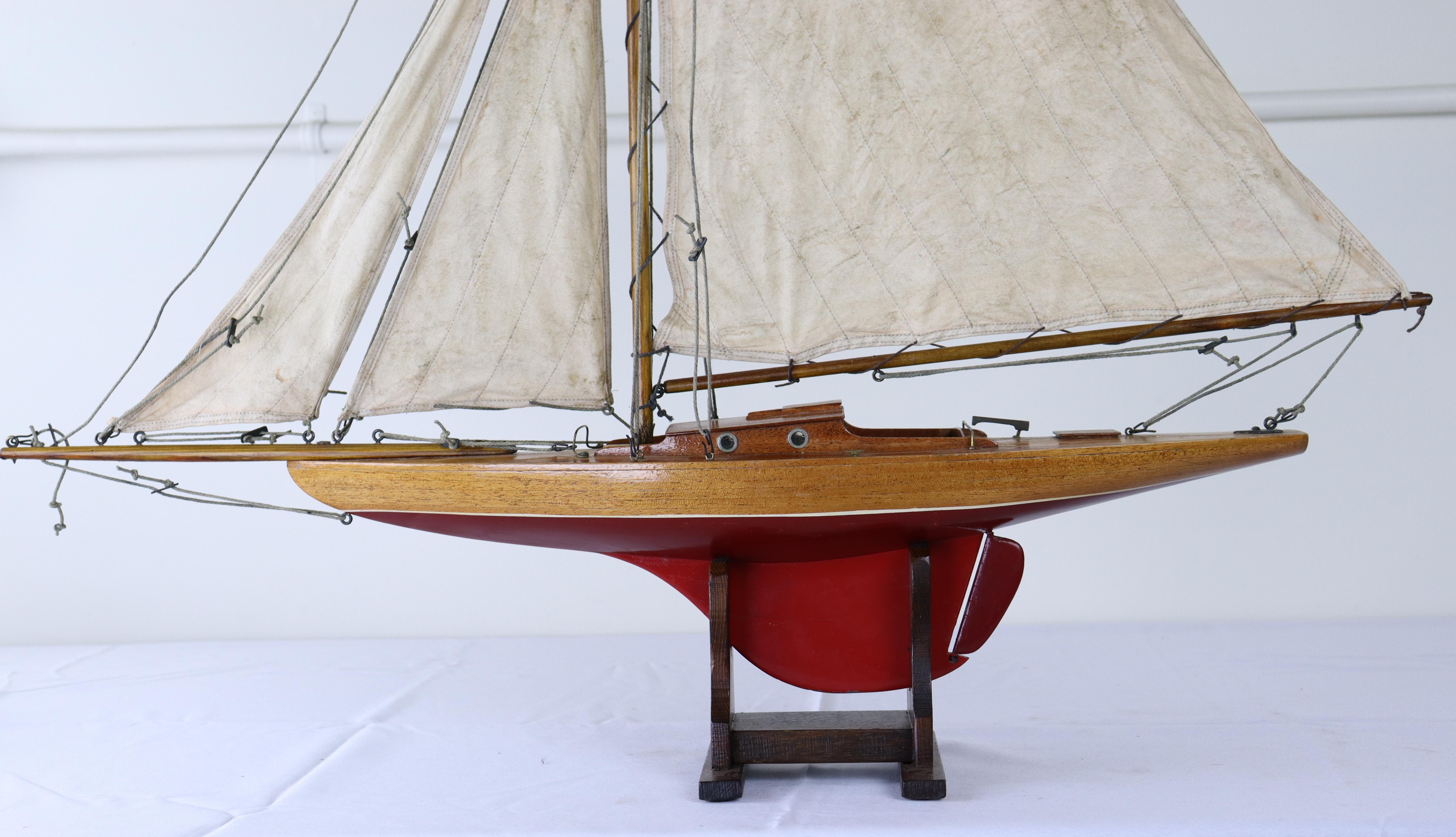 Vintage Wood Pond Yacht with Red Hull For Sale 6