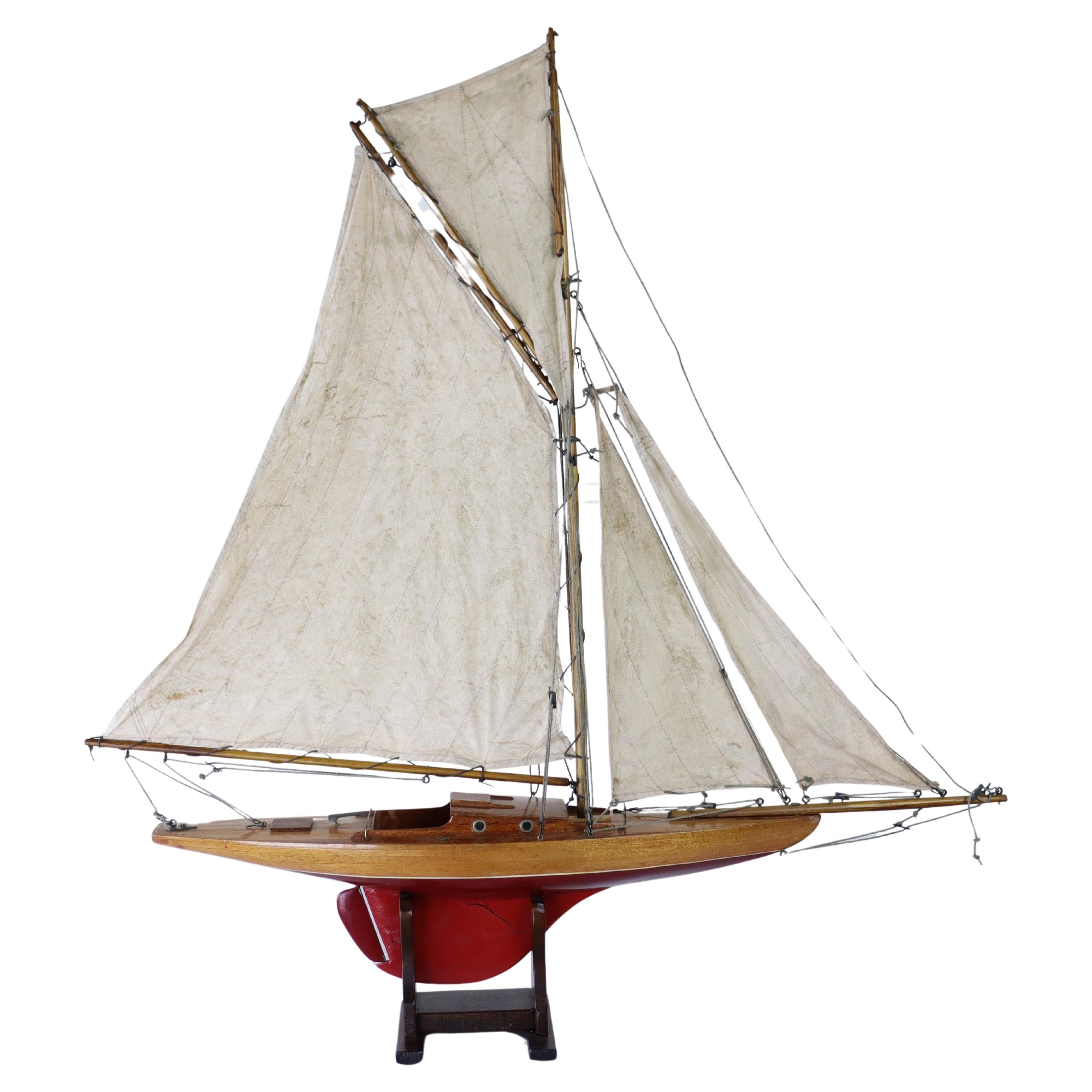 Vintage Wood Pond Yacht with Red Hull For Sale