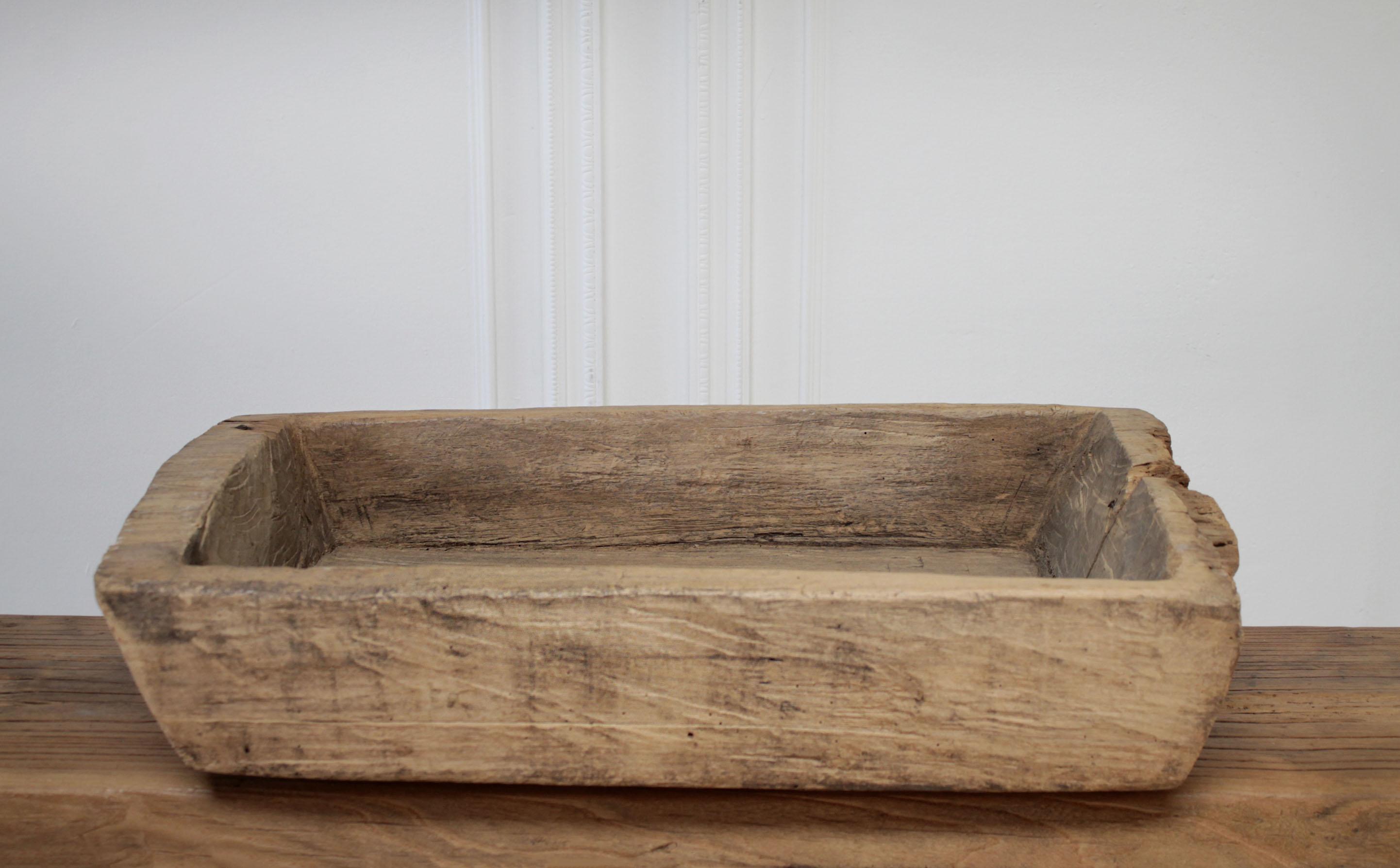 Vintage wood trough bowl centerpiece
Size: 26