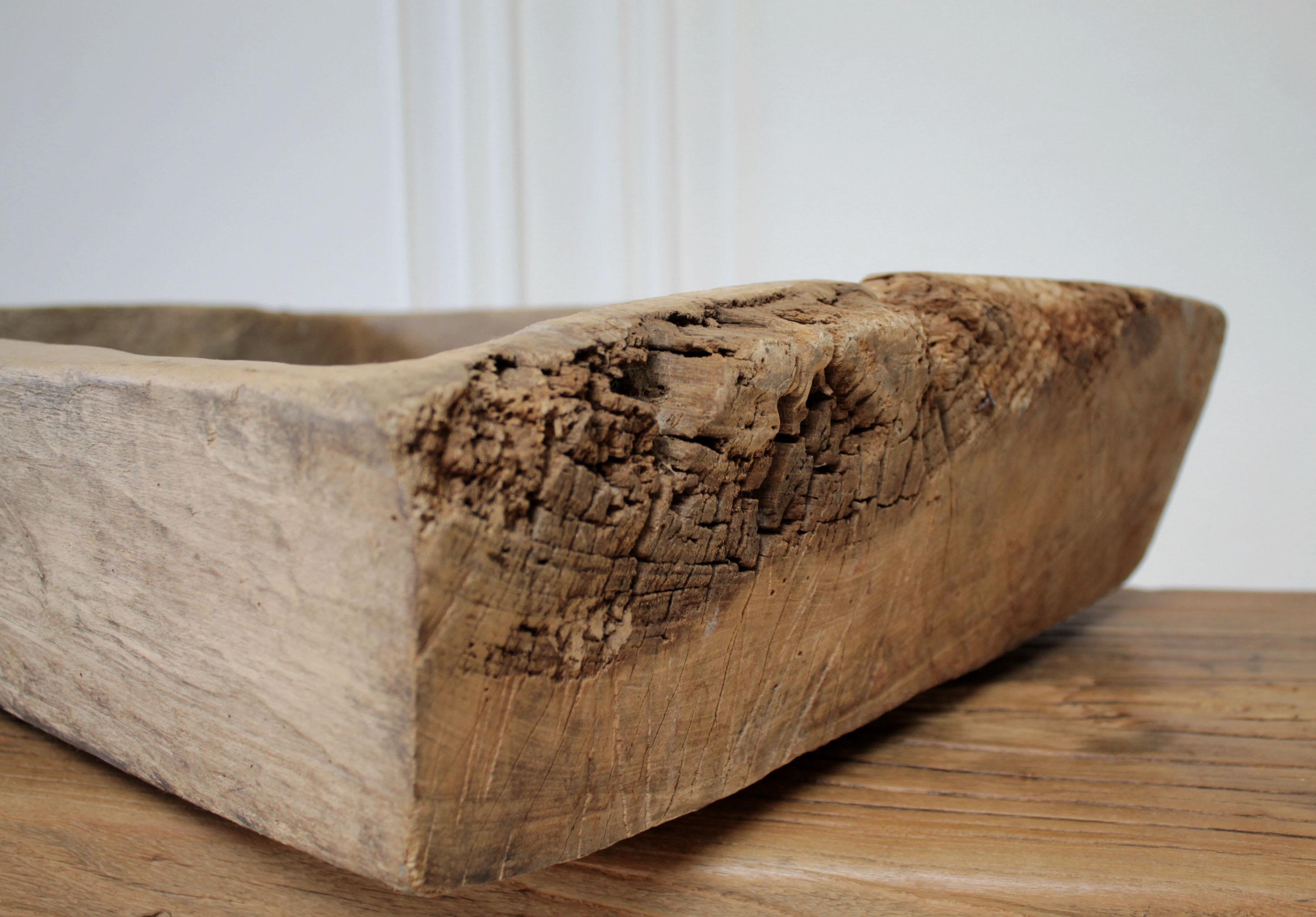 Vintage Wood Trough Bowl Centerpiece In Good Condition For Sale In Brea, CA