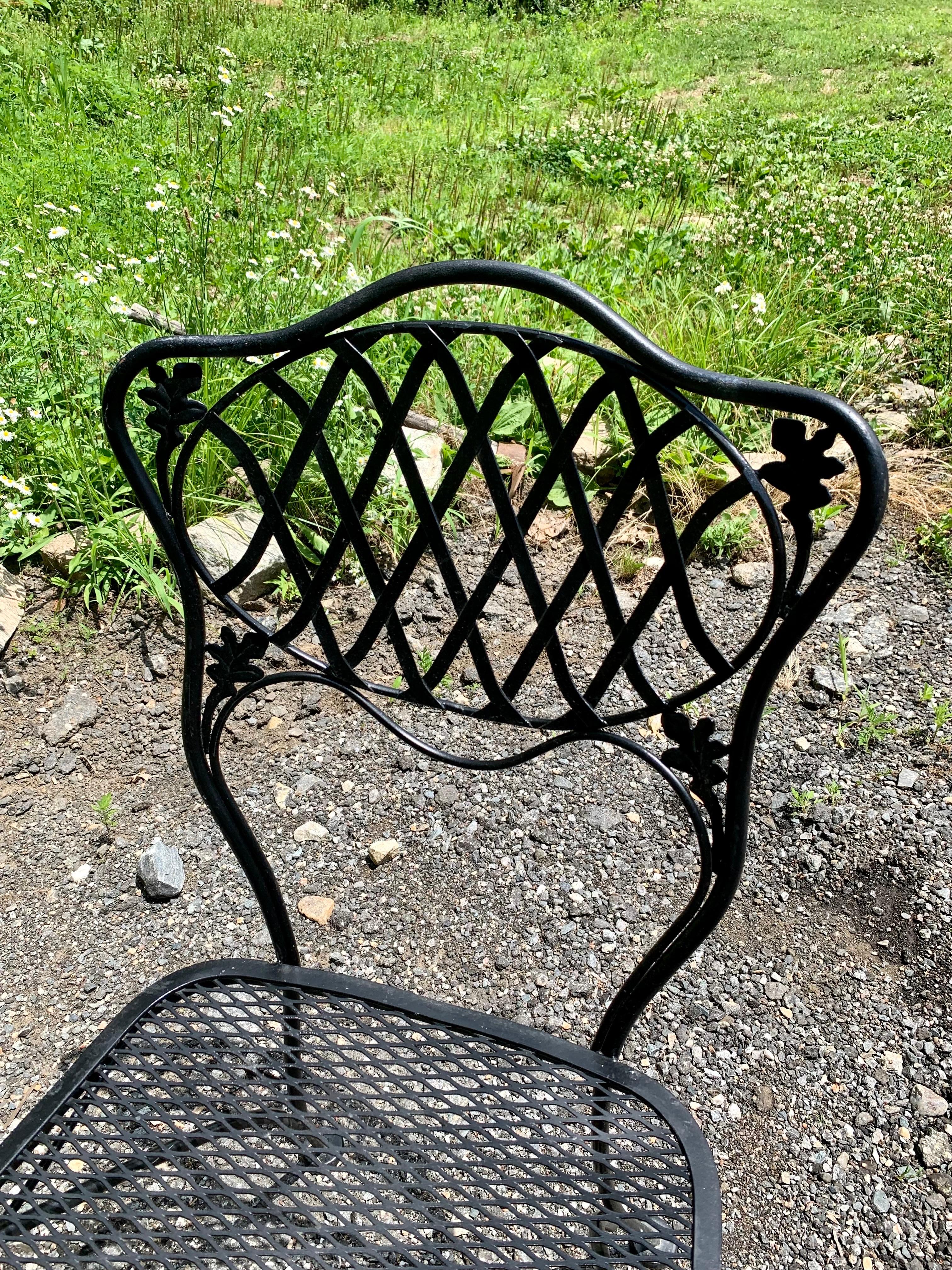 Vintage Woodard “Florentine” Wrought Iron Patio Dining Set 5 Piece In Good Condition In Cumberland, RI