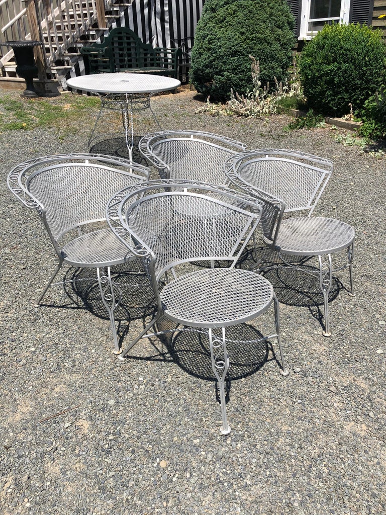 Vintage Woodard Midcentury Outdoor Dining Set with Round Table and 4