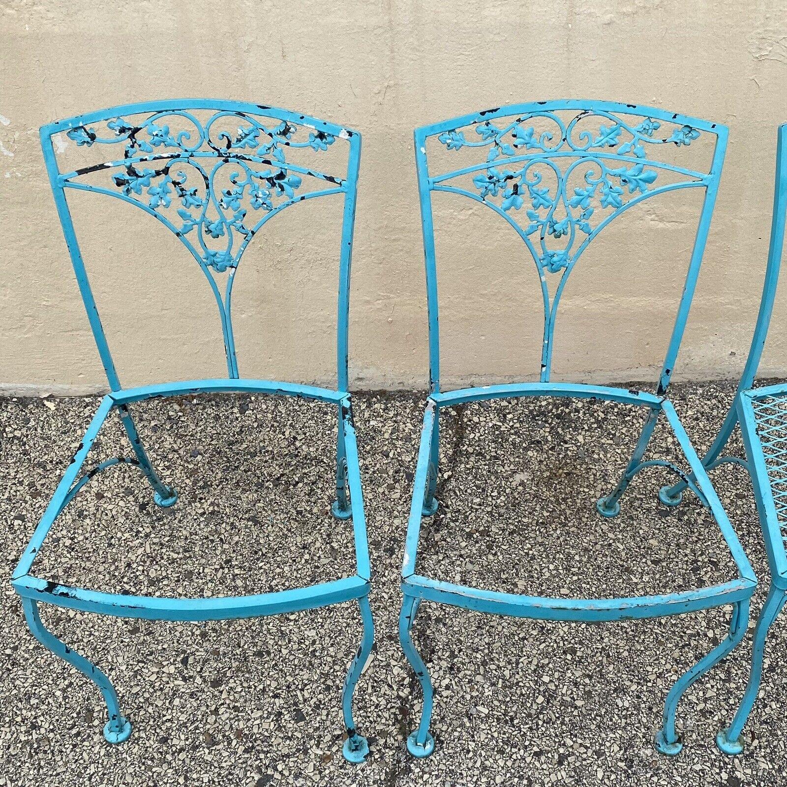 Vintage Woodard Orleans Pattern Wrought Iron Garden Patio Dining Chairs Set of 4 In Good Condition For Sale In Philadelphia, PA