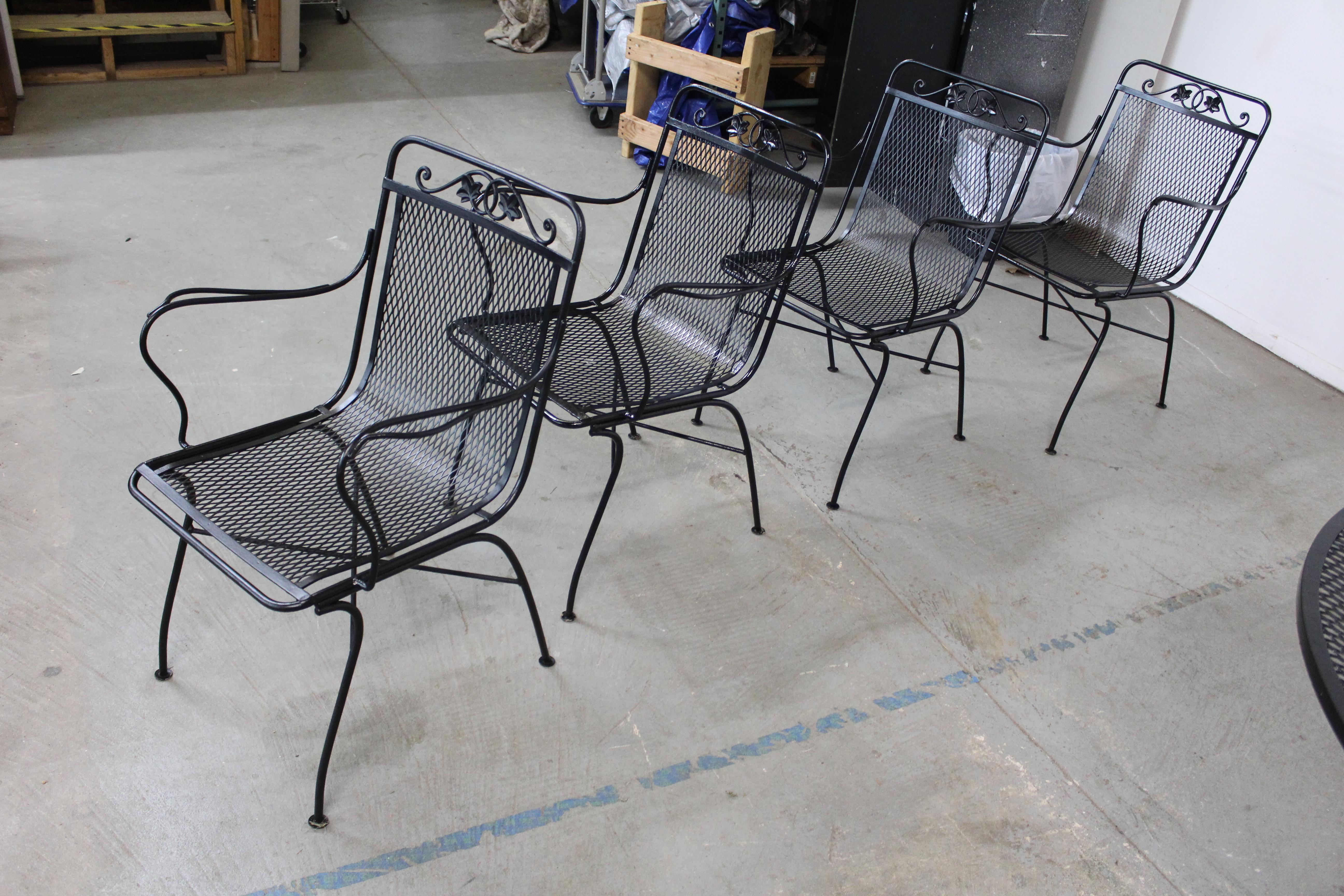 Vintage Woodard Outdoor Iron Table and 4 Chairs 7