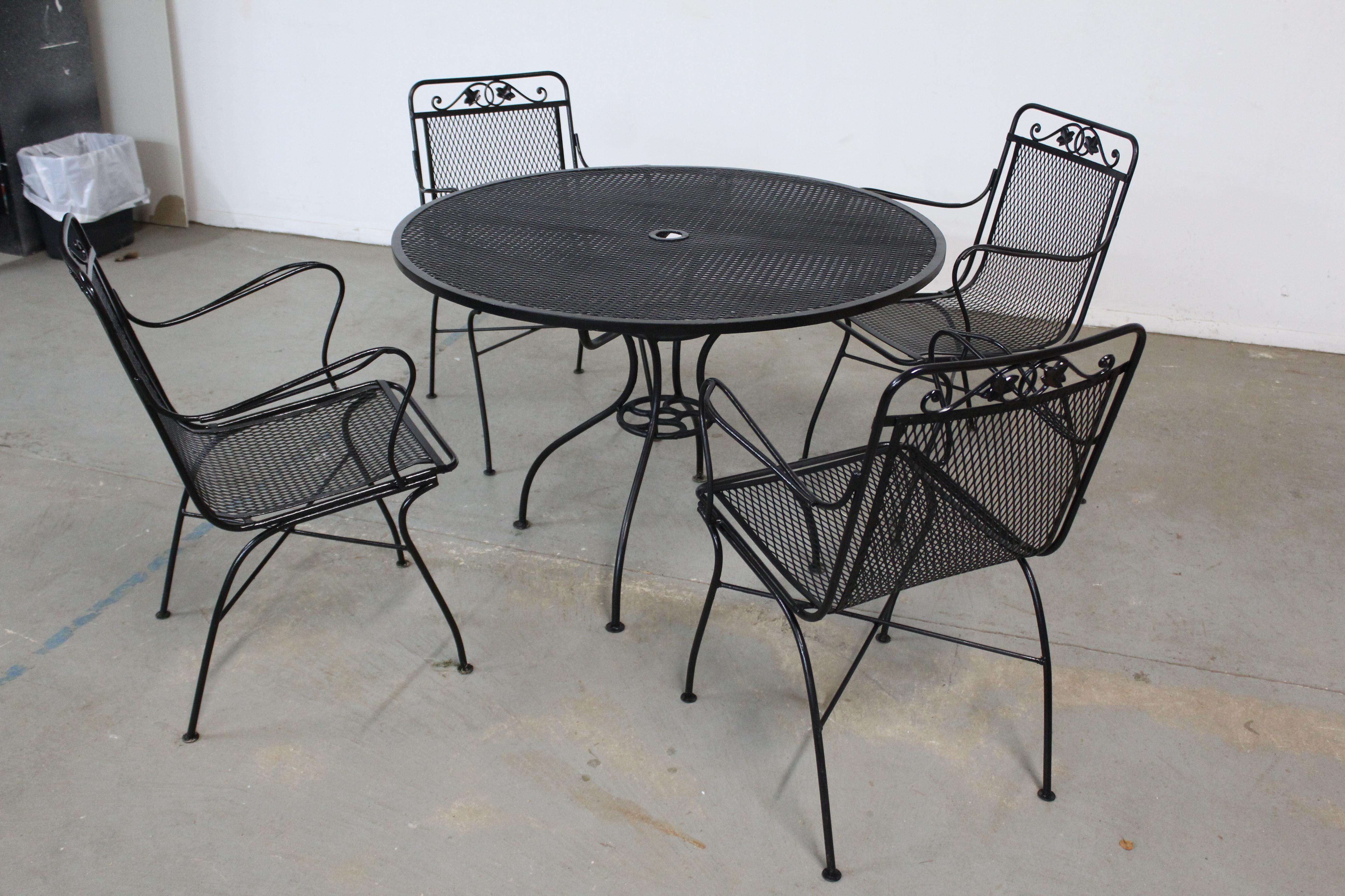 Mid-Century Woodard Outdoor Table and 4 Chairs 
Offered is a Vintage  Woodard Outdoor table and 4 Chairs . A great set for tight spaces as the table is only 42