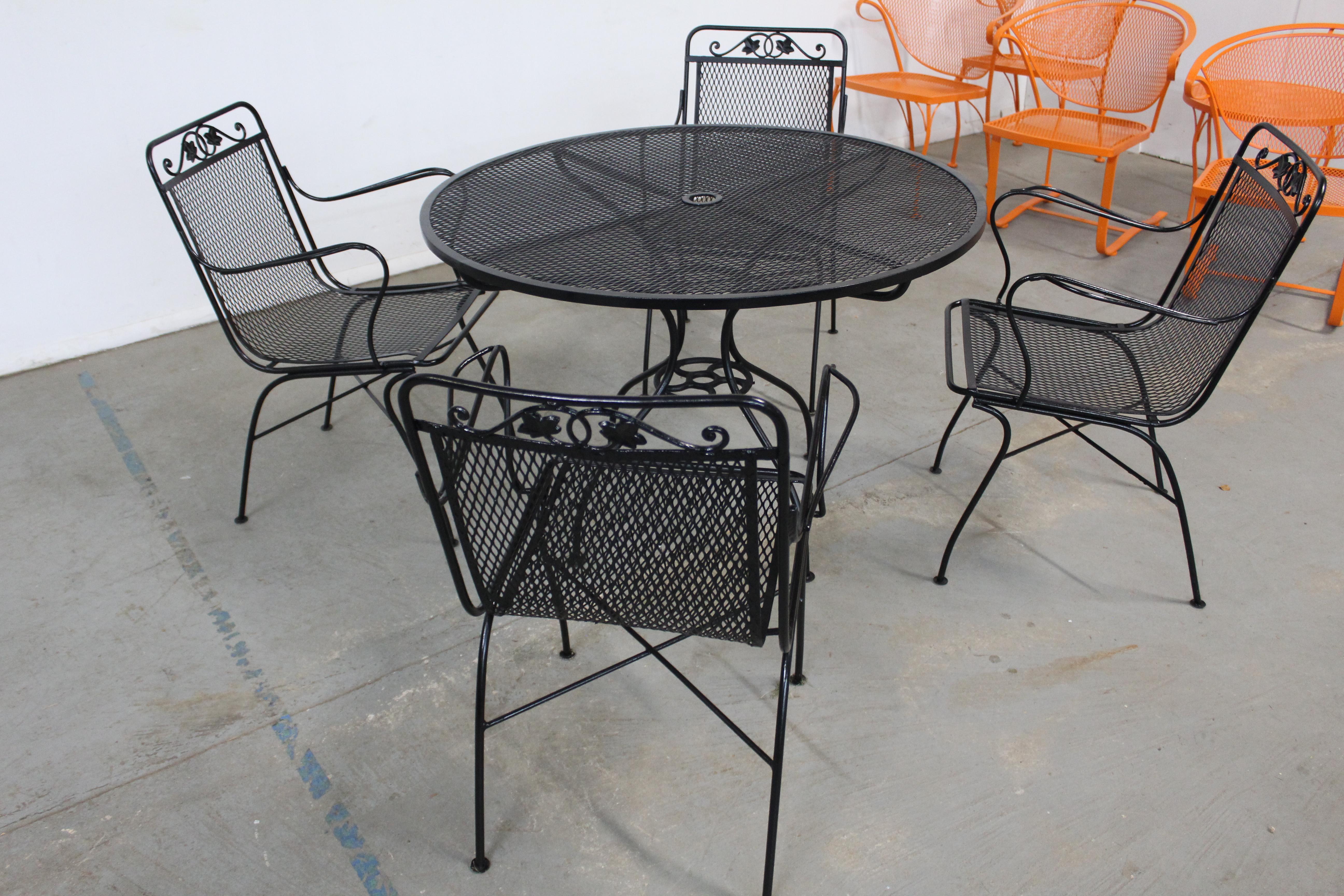 North American Vintage Woodard Outdoor Iron Table and 4 Chairs  For Sale