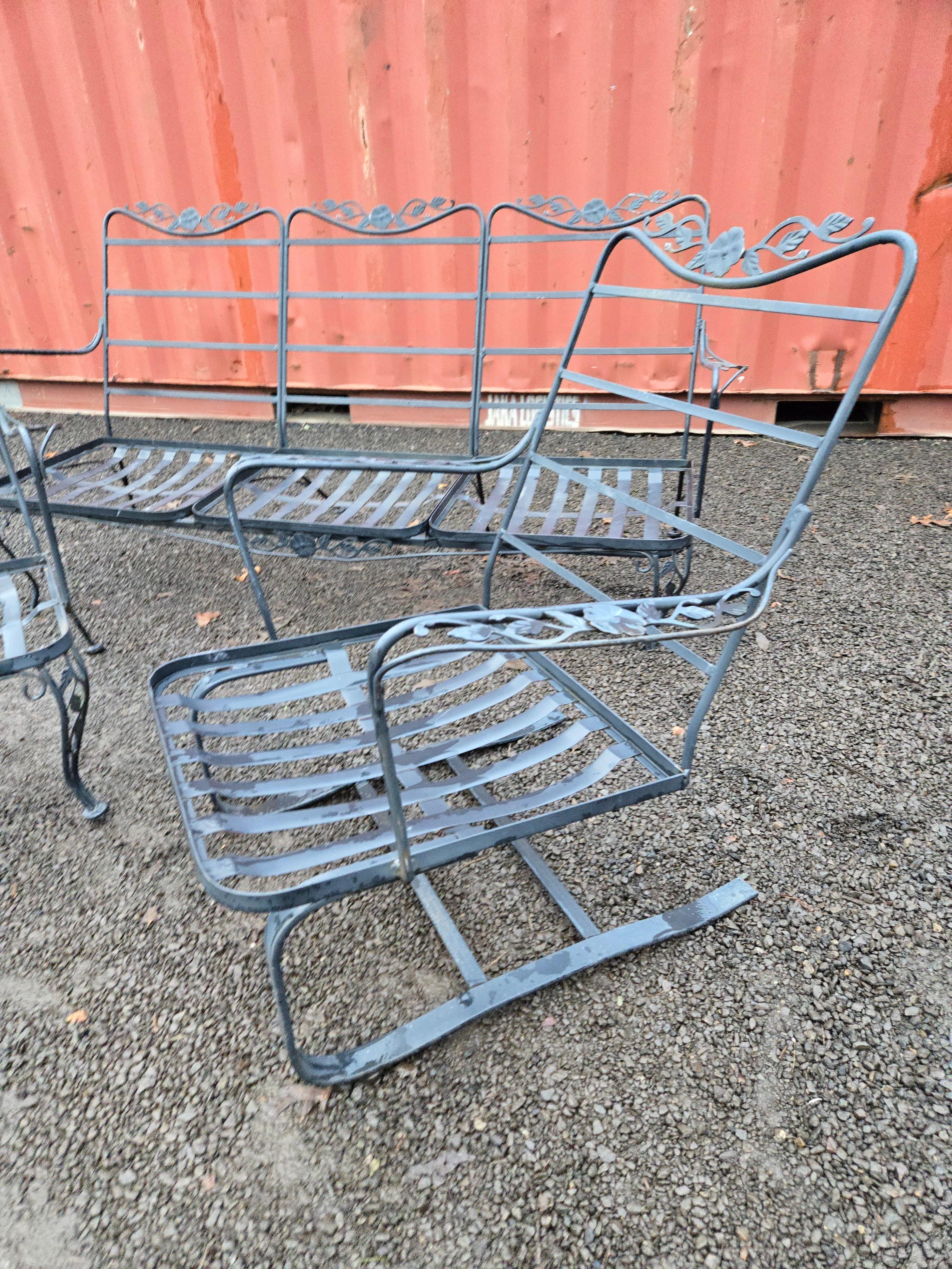 Américain Ensemble de patio vintage Woodard en vente